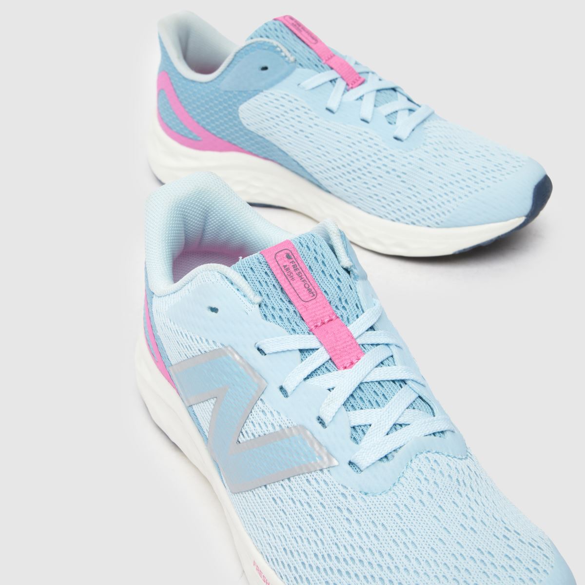 New Balance fehér és kék Fresh Foam Arishi V4 Gyerek edzőcipő