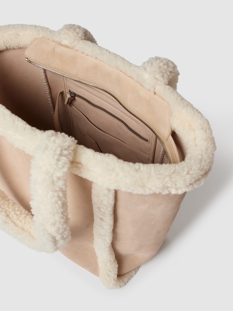 Shopper mit Besatz in Fell-Optik in sand