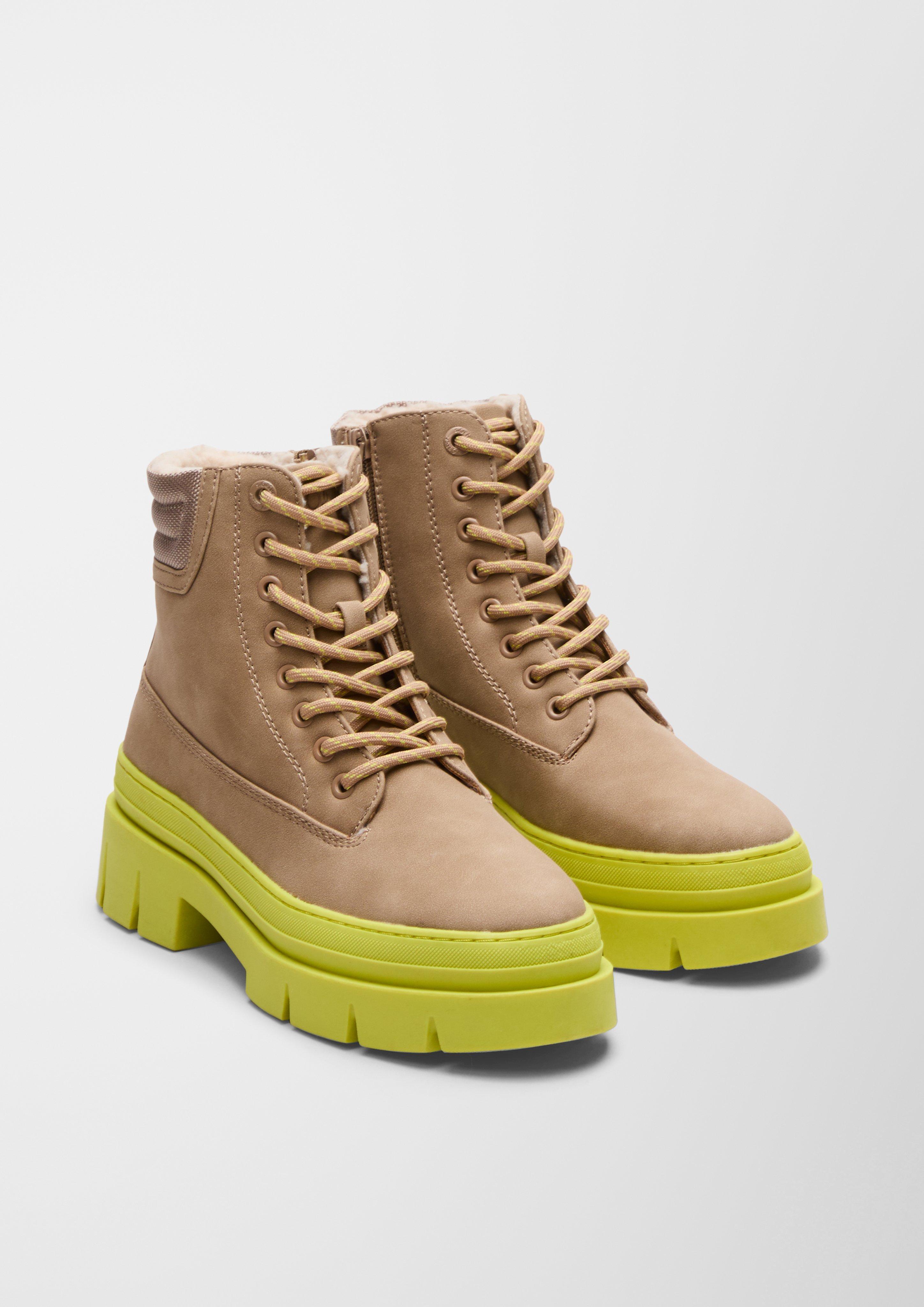 Stiefel mit Kontrast-Sohle  6007152-440