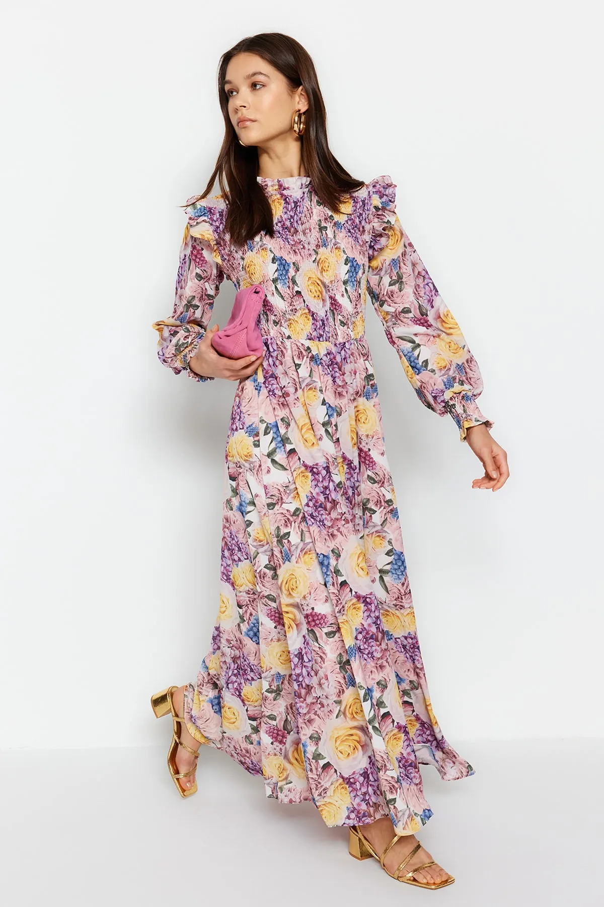 Trendyol Modest  Mehrfarbiges, gewebtes Kleid aus Chiffon mit Gipe und Rüschendetail, gefüttert mit TCTSS23EB00142