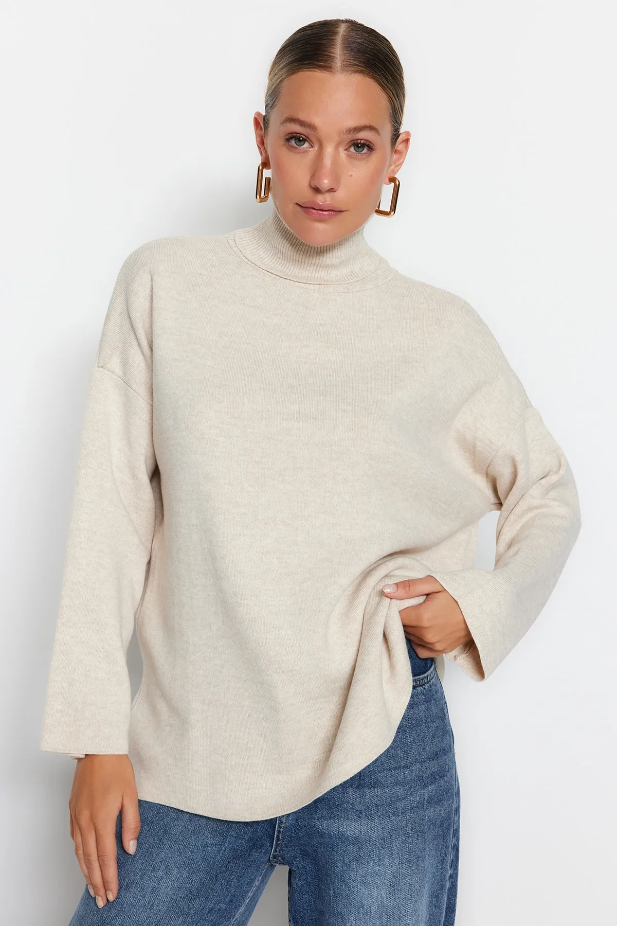 Trendyol Collection  Steinfarbener Basic-Oversize-Strickpullover mit weiter Passform TWOAW23KZ00206