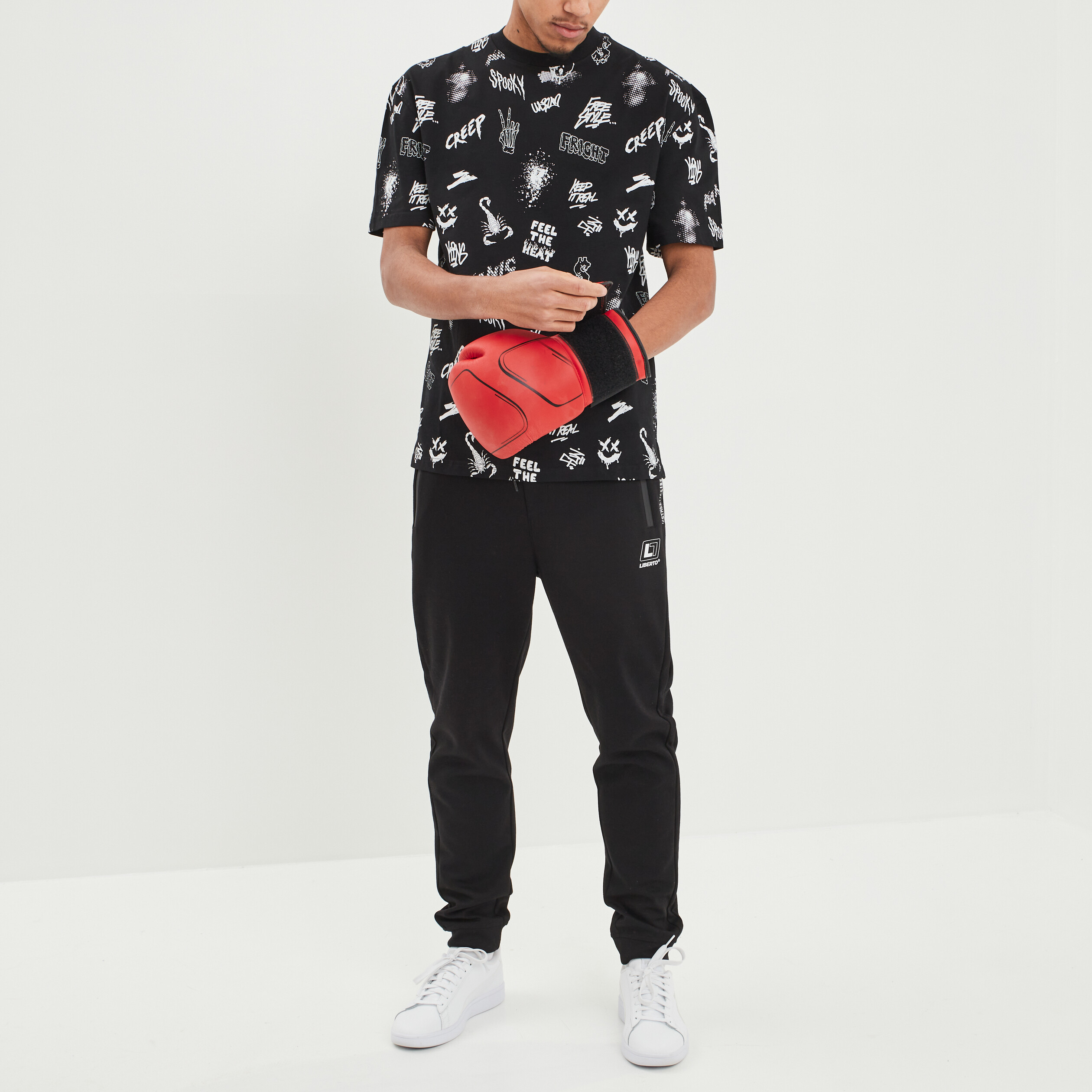 T-shirt oversize col rond Liberto noir homme | La Halle