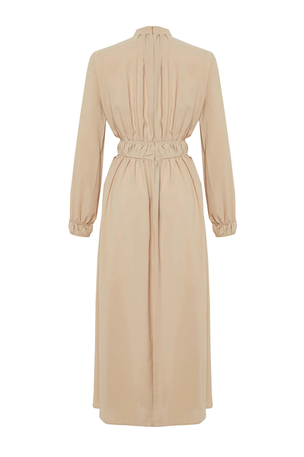 Trendyol Modest  Beigefarbenes, detailliertes, gewebtes Kleid mit Stehkragen, Taille und Ärmeln TCTSS24EB00083