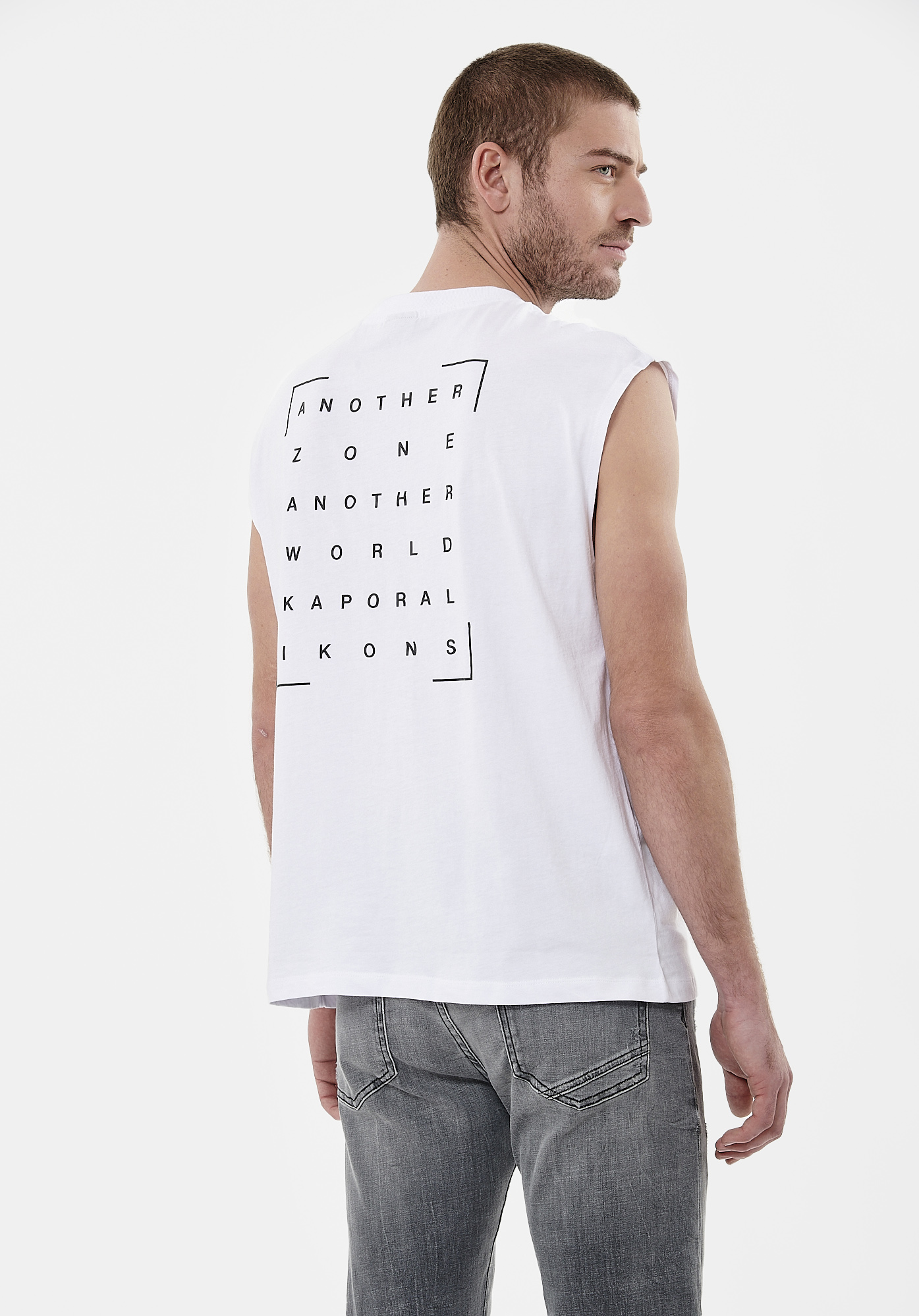 SKY    T-shirt blanc Homme en 100% coton
