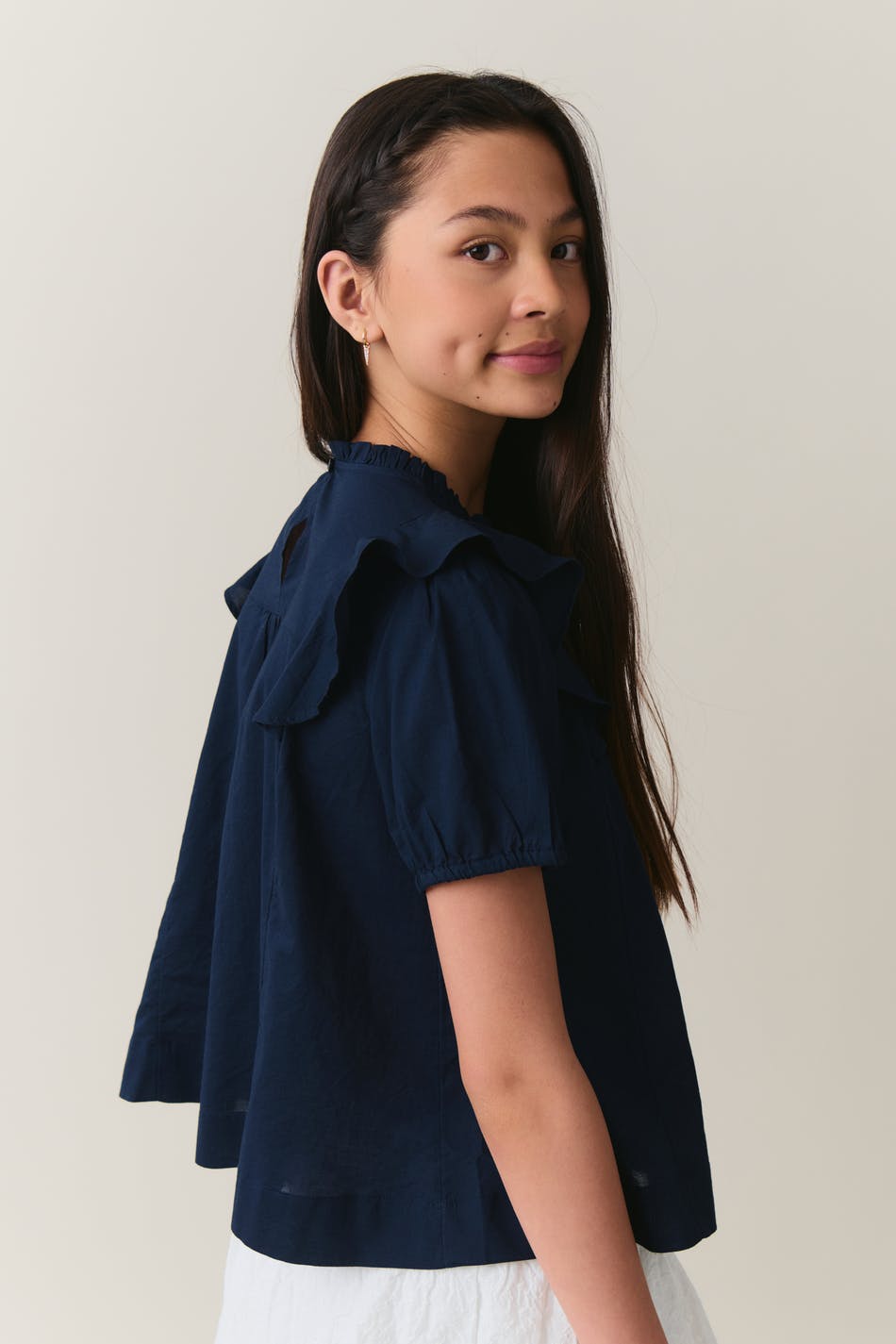 Y puffsleeve lace top