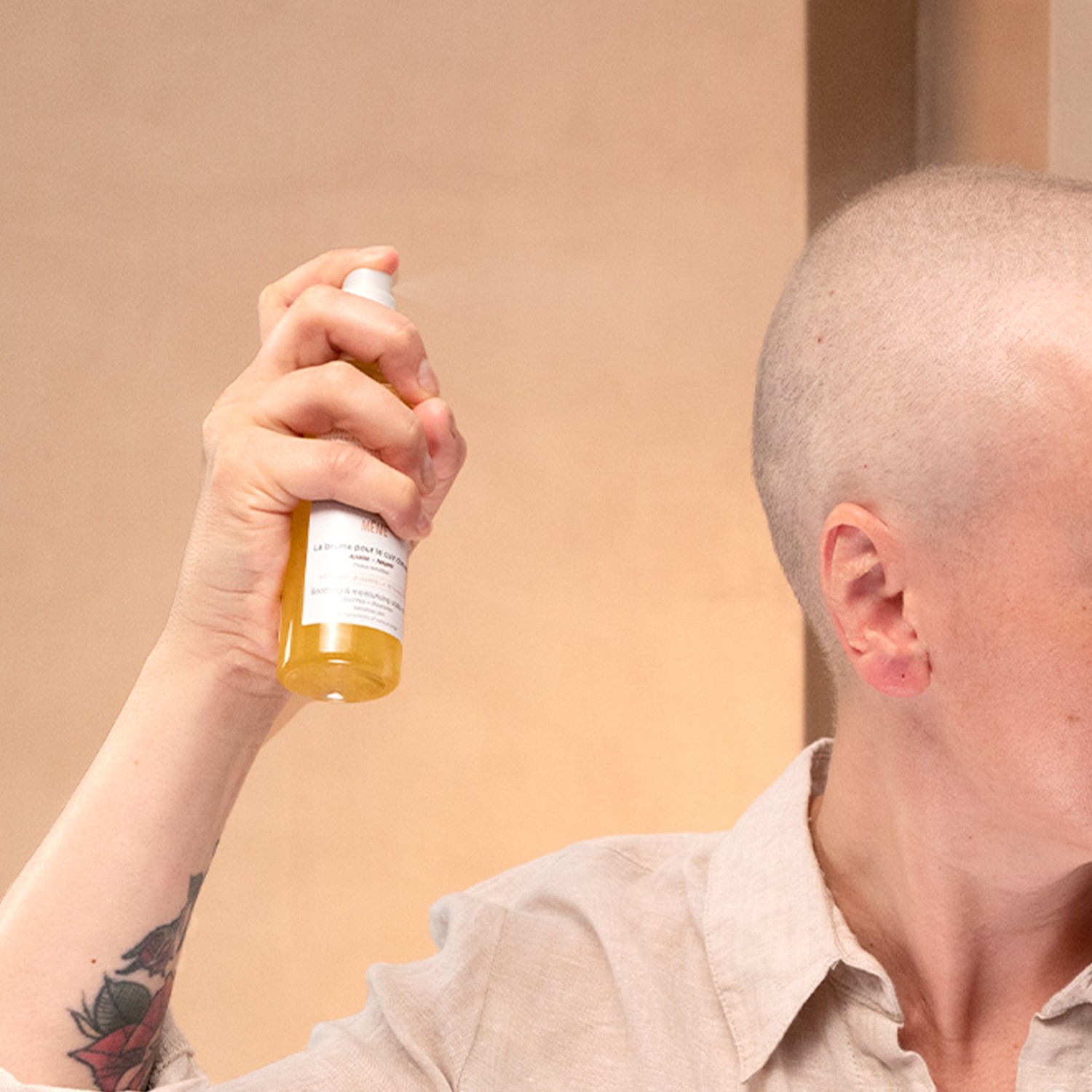 Mgiełka do włosów na skórę głowy marki MÊME Cosmetics