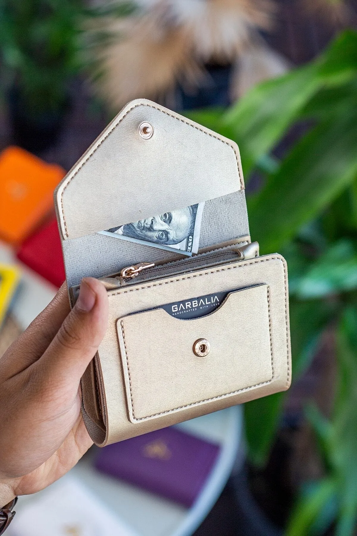 Garbalia  Columbia Mini-Gold-Geldbörse für Damen aus veganem Leder mit Münzfach und losem Kartenhalter