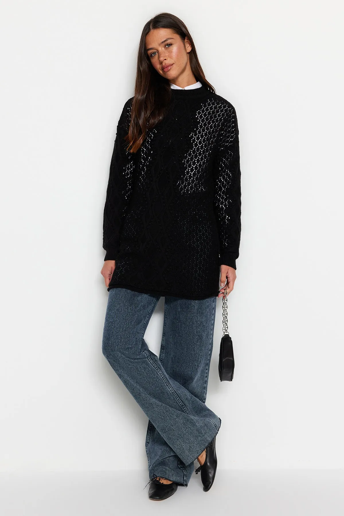 Trendyol Modest  Schwarzer durchbrochener Strickpullover TCTAW22AK0089