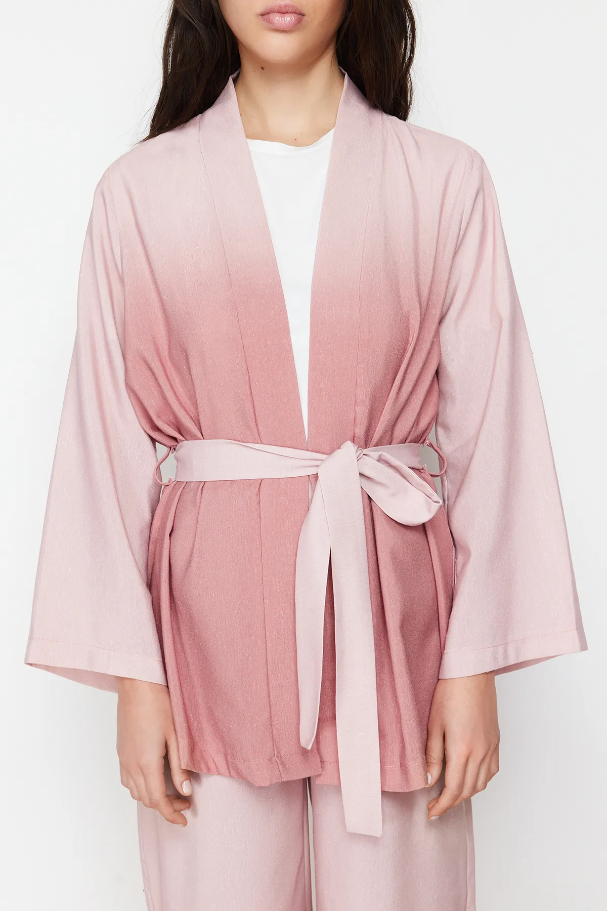 Trendyol Modest  Set aus gewebten Kimono-Hosen und Oberteilen in Lila in Leinenoptik TCTSS24US00025