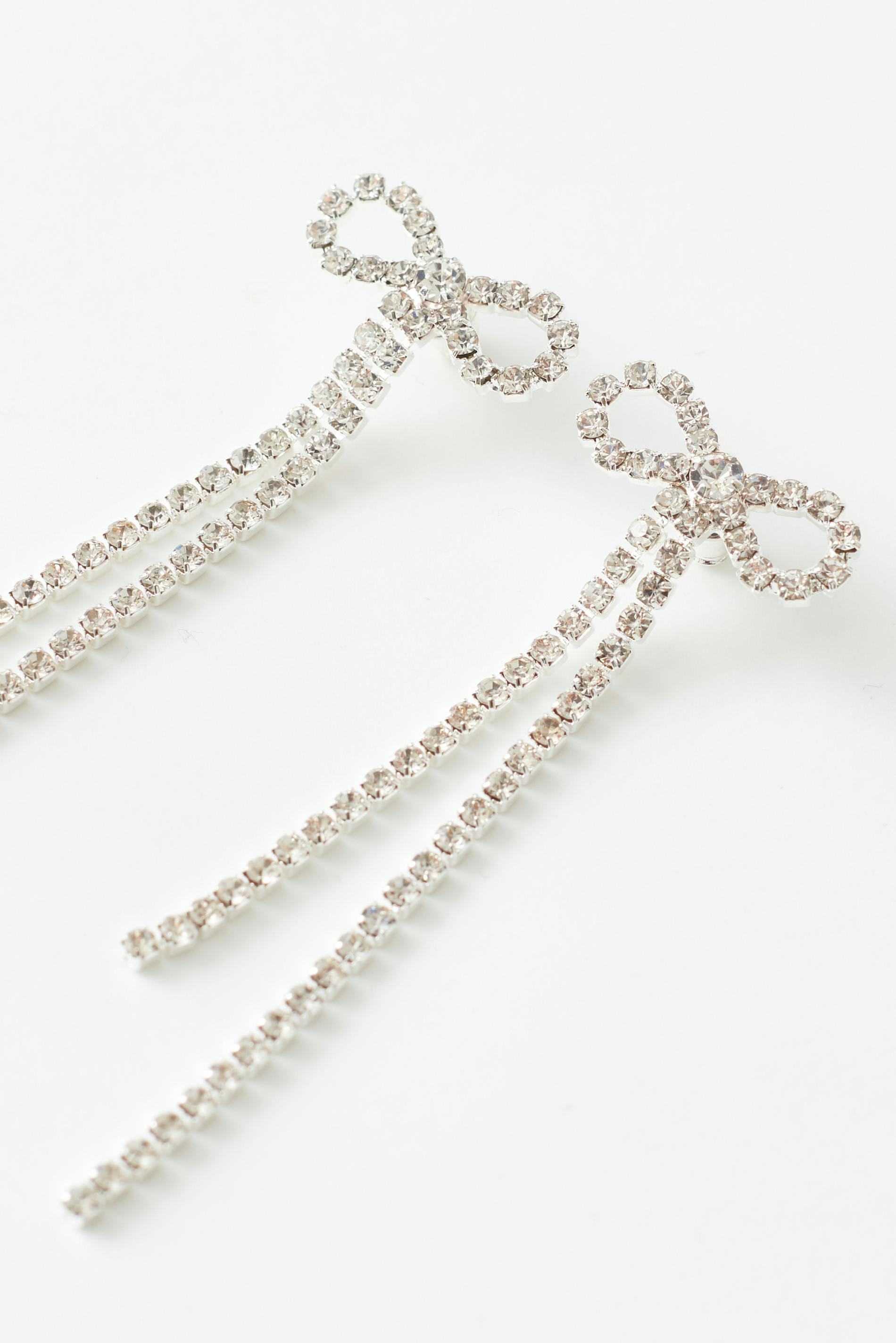 Bow earrings