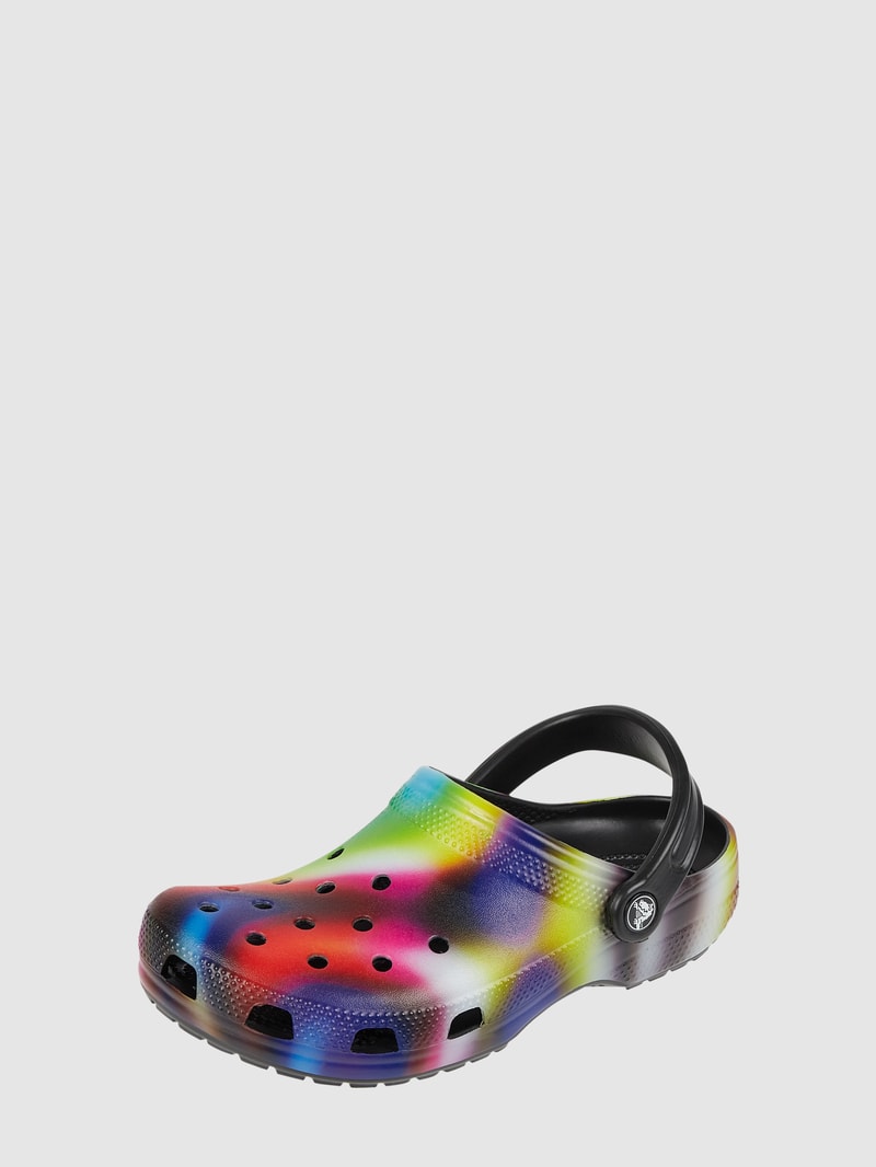 Clogs mit Luftlöchern in schwarz