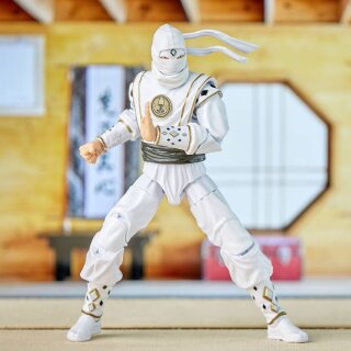 Power Rangers x Cobra Kai Ligtning Collection Actionfigur: Morphed Daniel LaRusso - White Crane Ranger