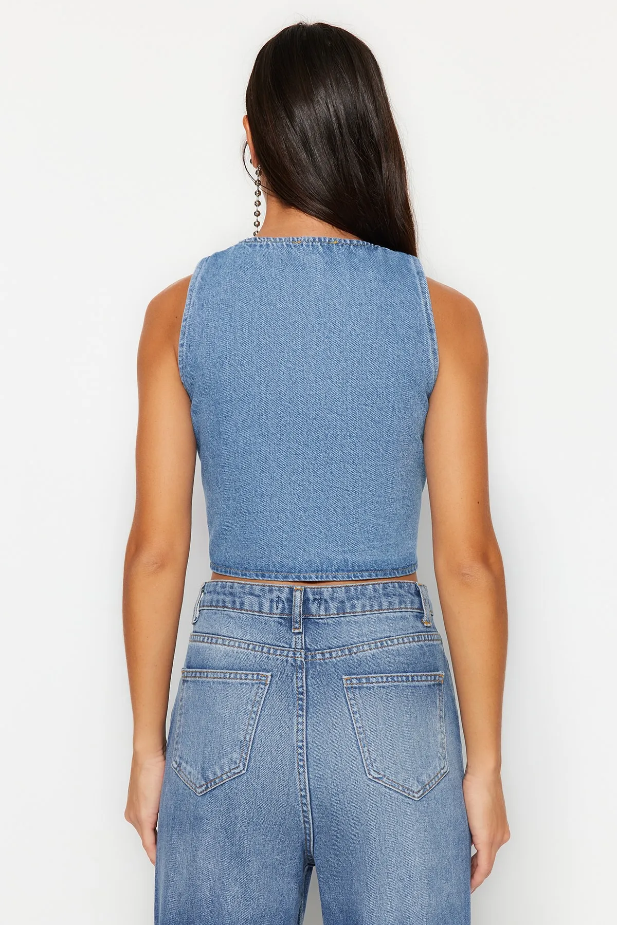 Trendyol Collection  Blaue Jeansweste TWOSS23YE00036