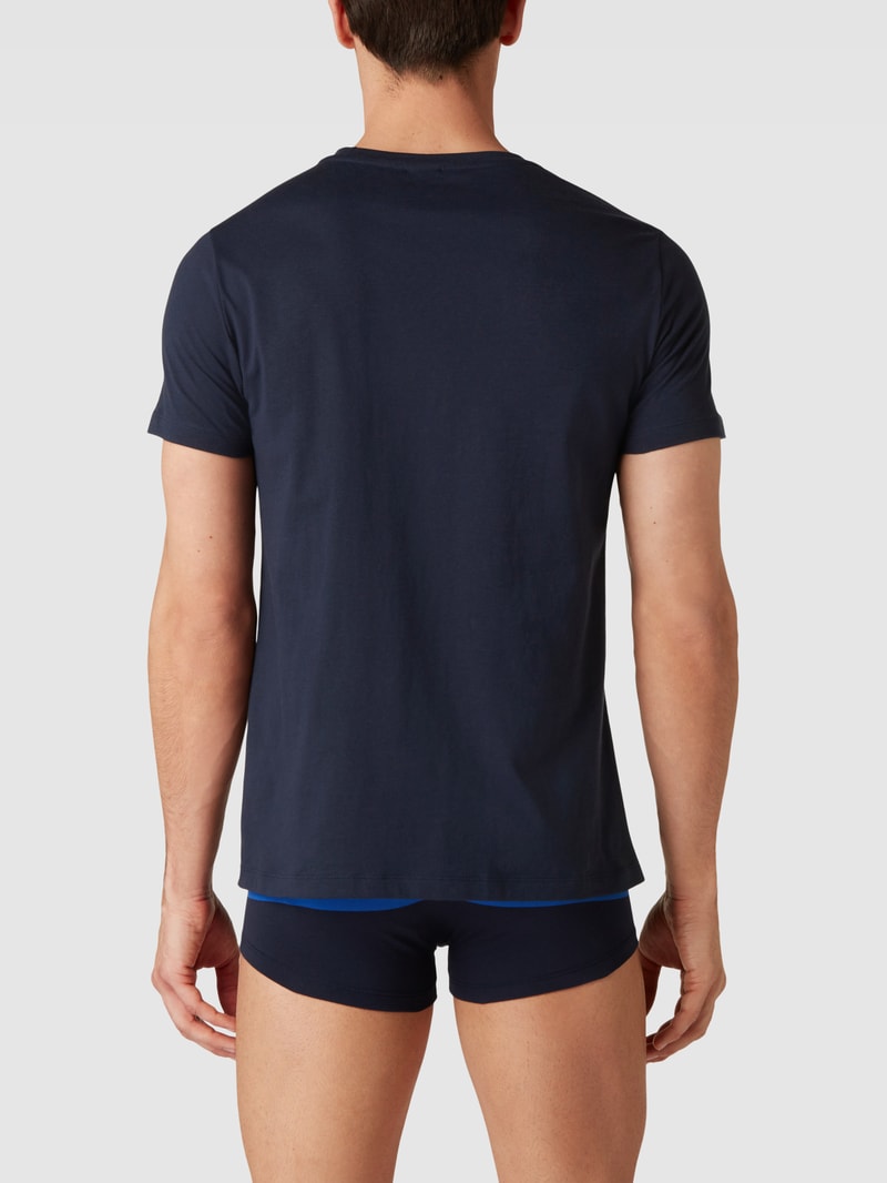 T-Shirt mit Label-Detail in dunkelblau