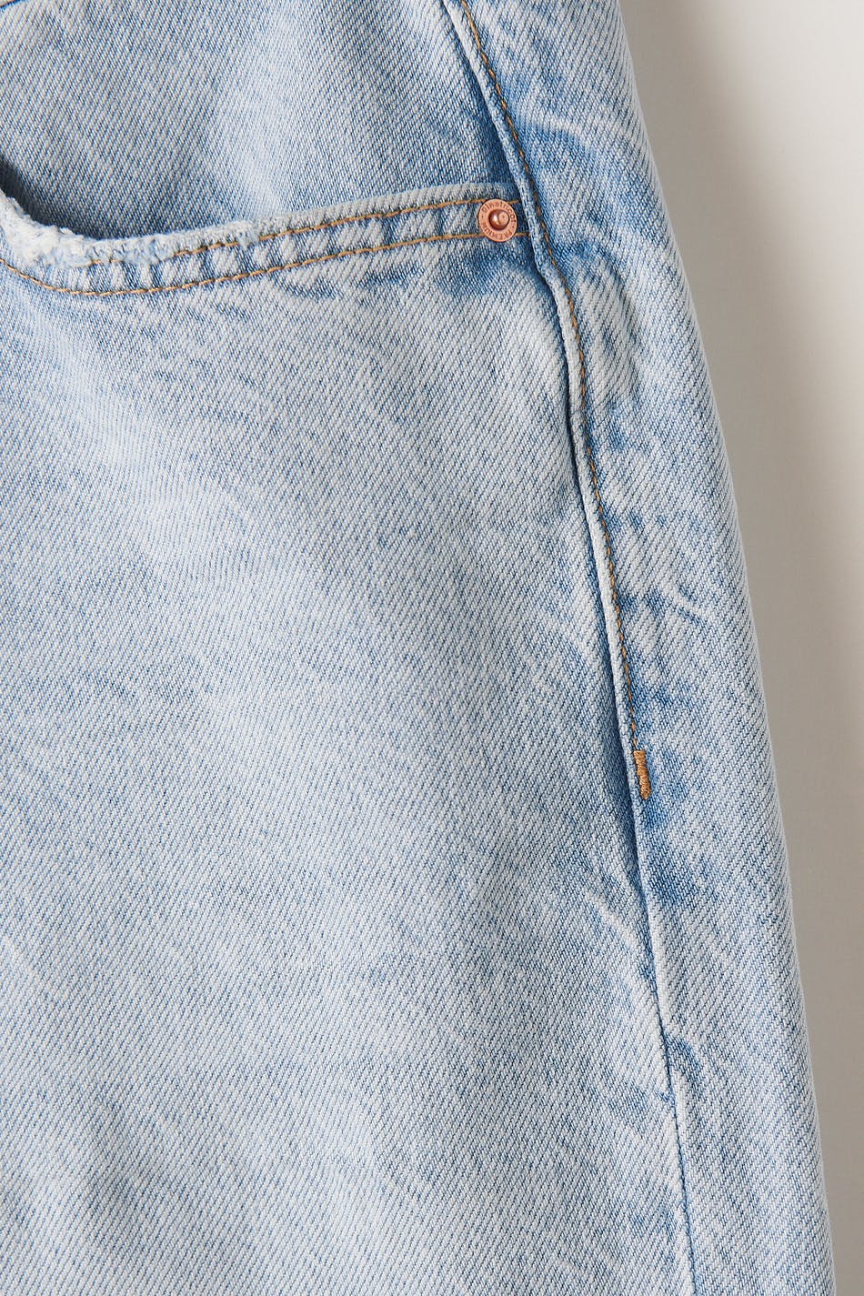 Low straight jeans
