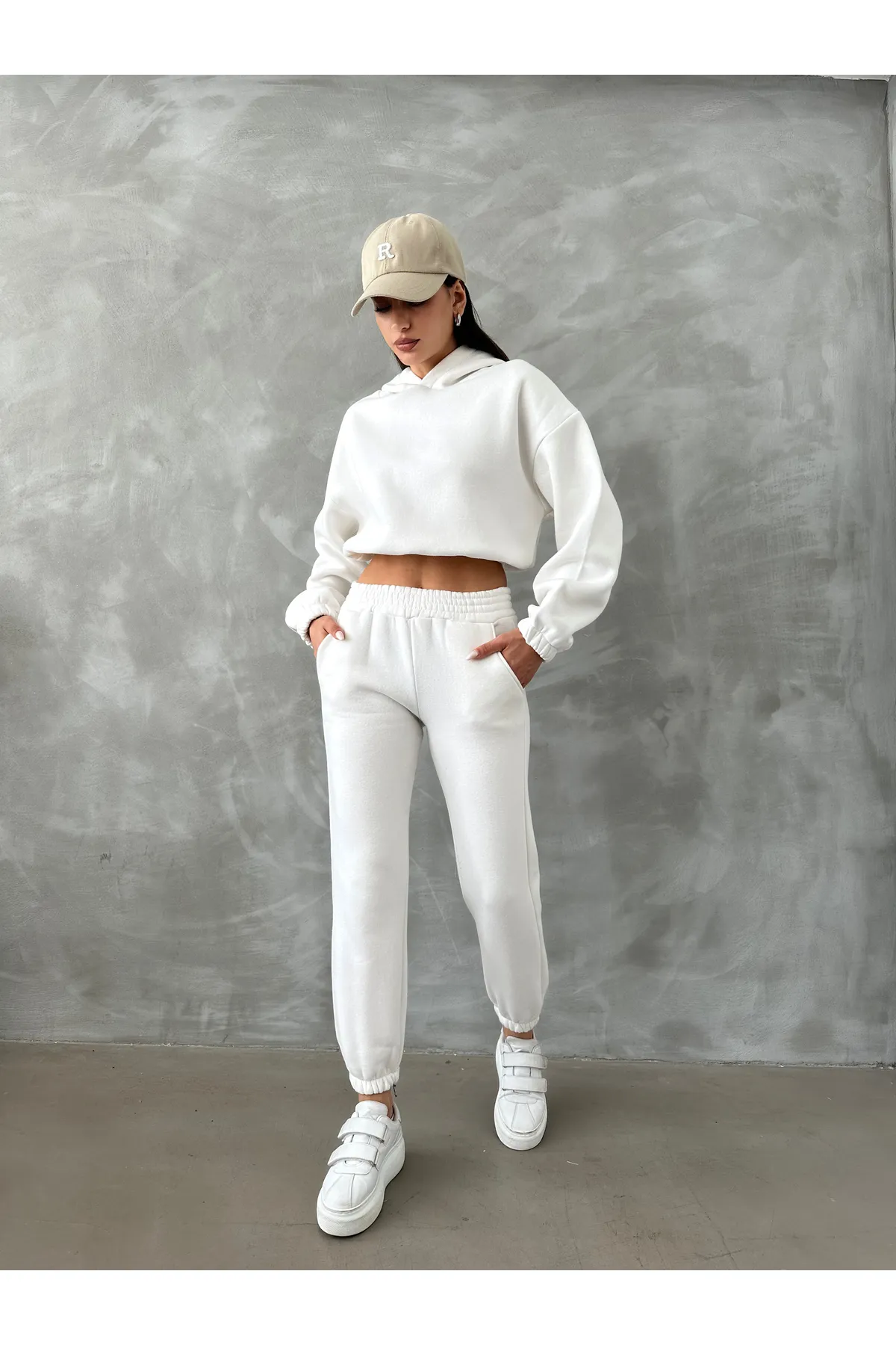 BEJNA  Basic-Trainingsanzug-Set für Damen aus weißer Baumwolle mit Fleece-Innenseite