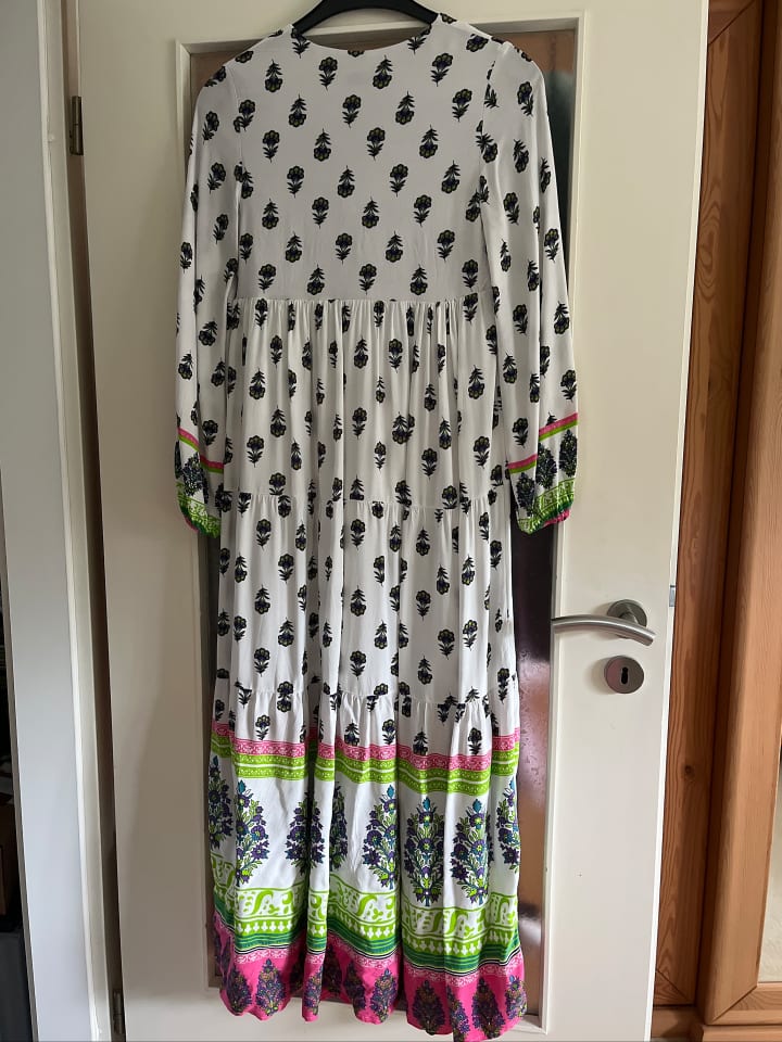 Lycalia Kleid in Bunt günstig kaufen S