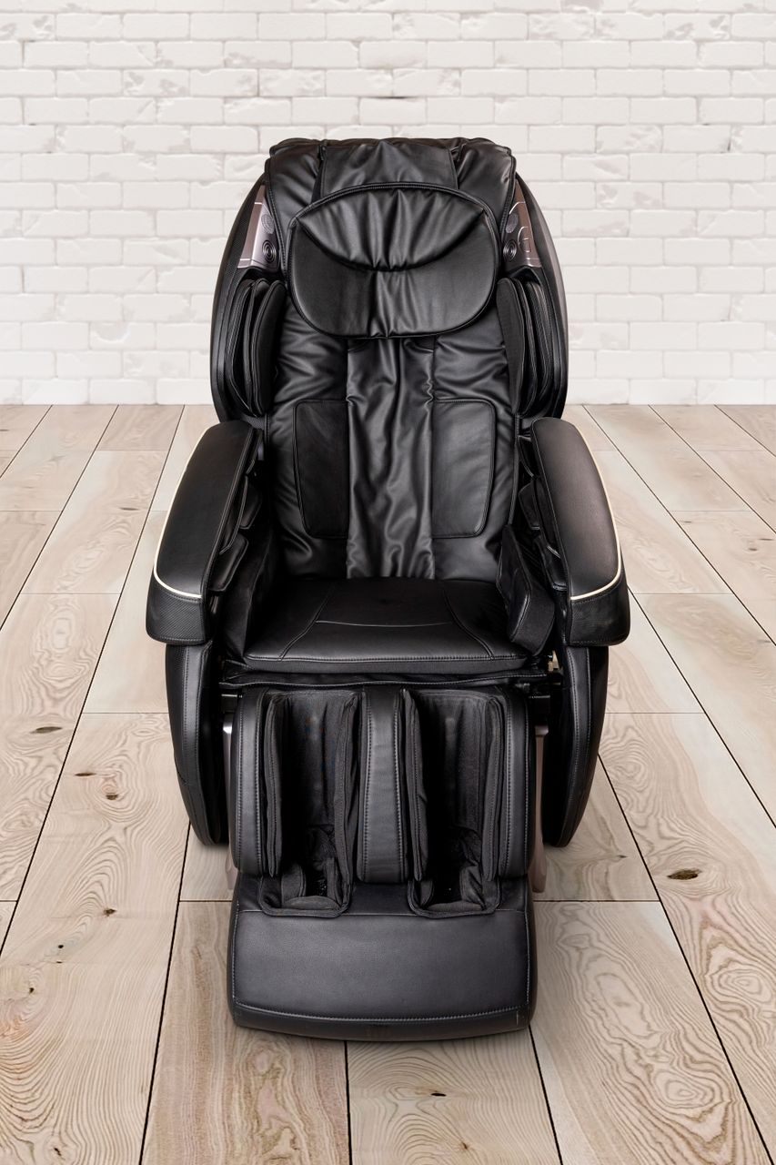 PureHaven Massage-Sessel Knet- und Klopfmassage Heizfunktion Bluetooth USB Sprachsteuerung schwarzes PU-Leder Fuß- Rücken- und Gesäßmassage