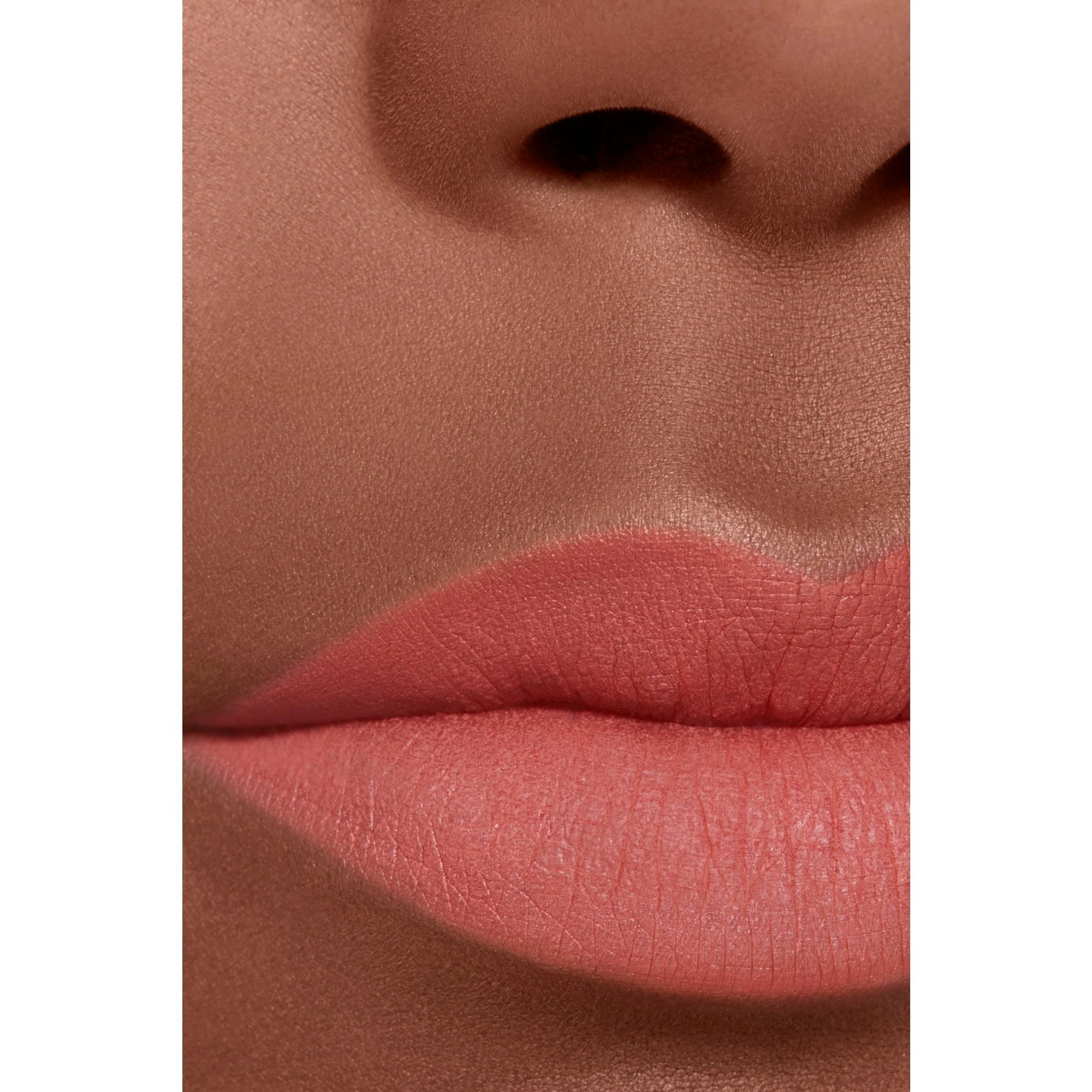 ROUGE ALLURE LIQUID VELVET - EL LABIAL MATTE FLUIDO DE ULTRA LARGA DURACIÓN E INTENSO