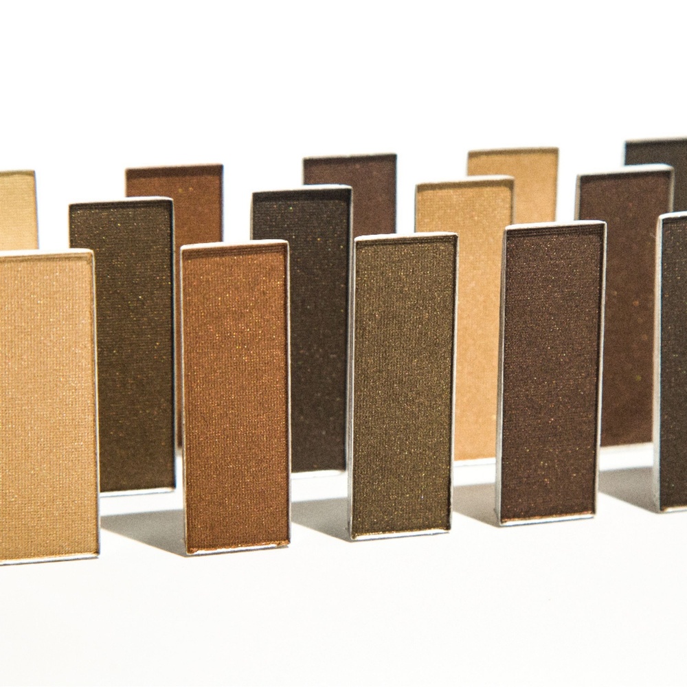 color wow Root Cover Up - Med. Brown Poudre pour les racines