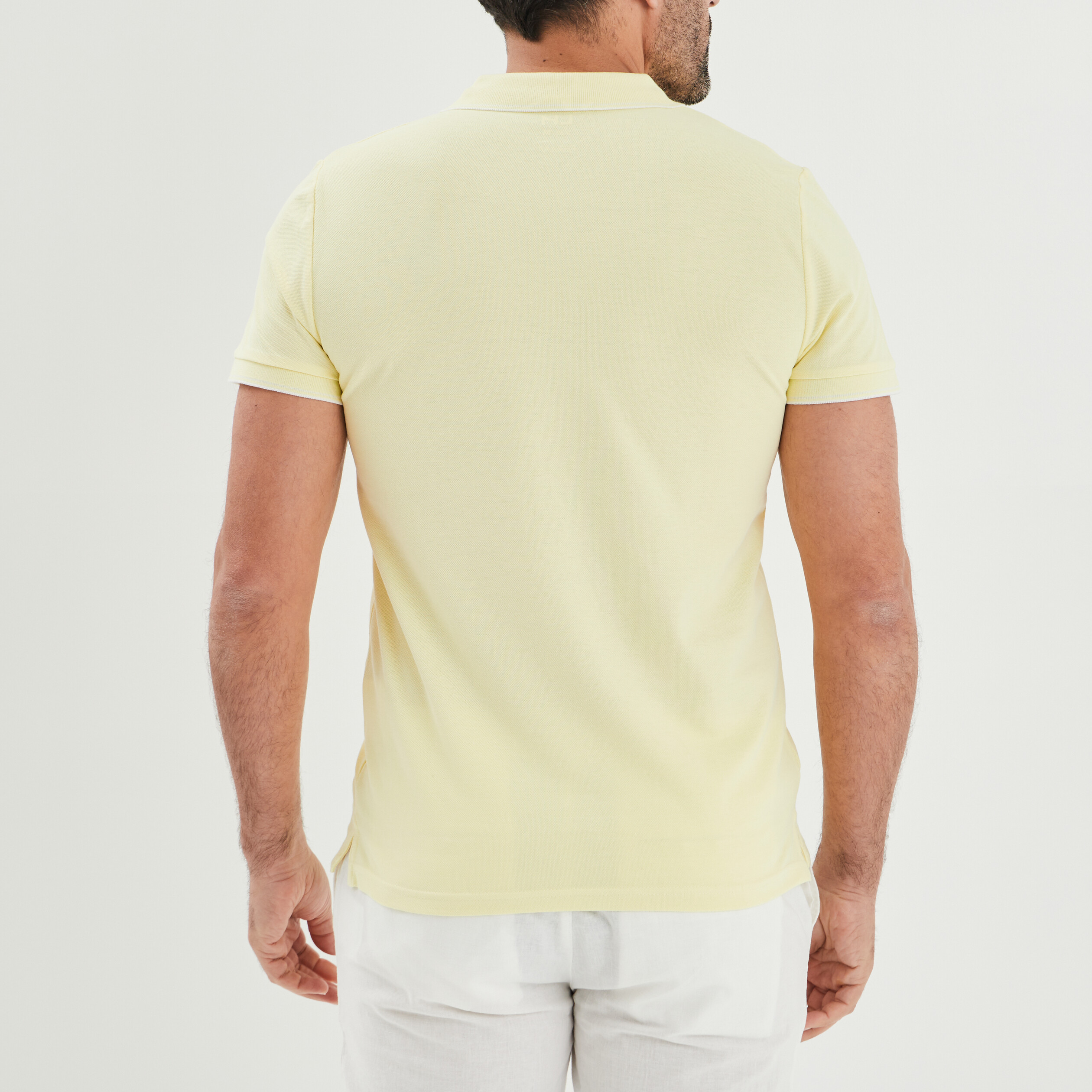 Polo manches courtes bords contrastés jaune clair homme | La Halle