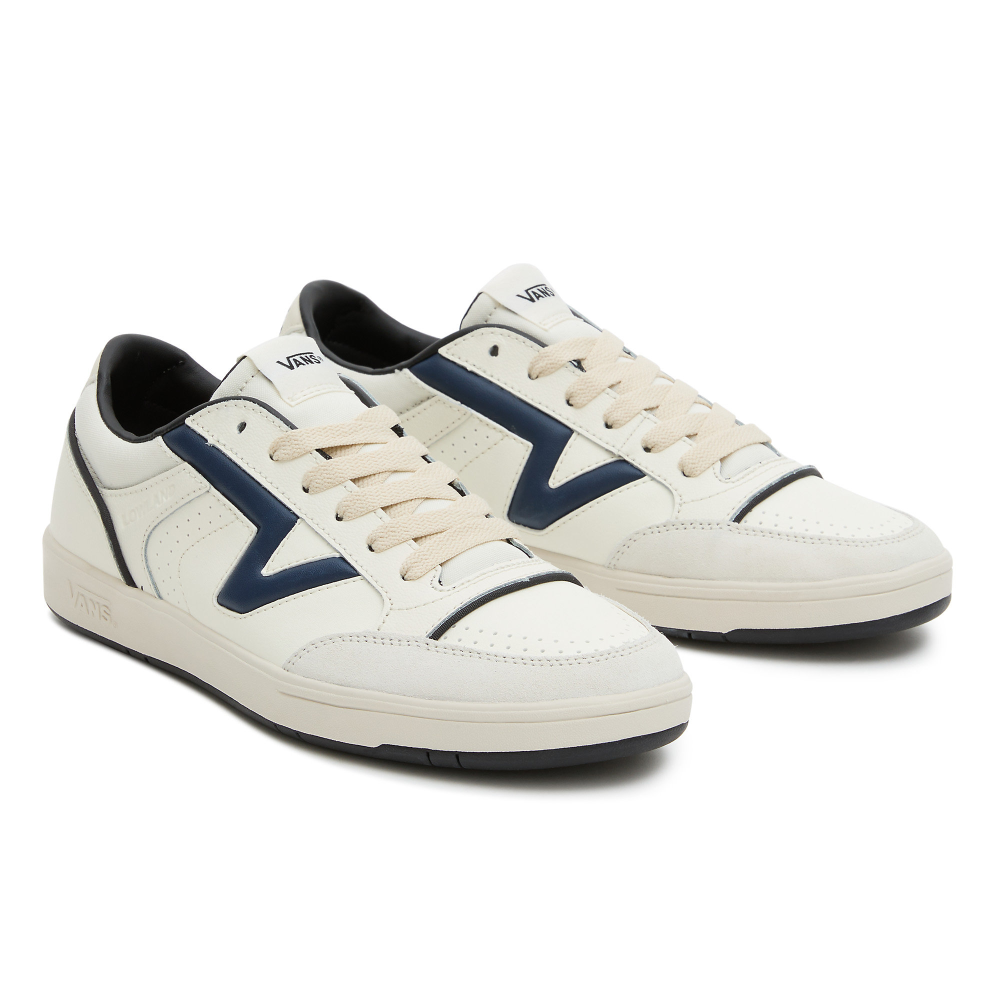 Vans Lowland JMP VN0007P2KE61 / weiss