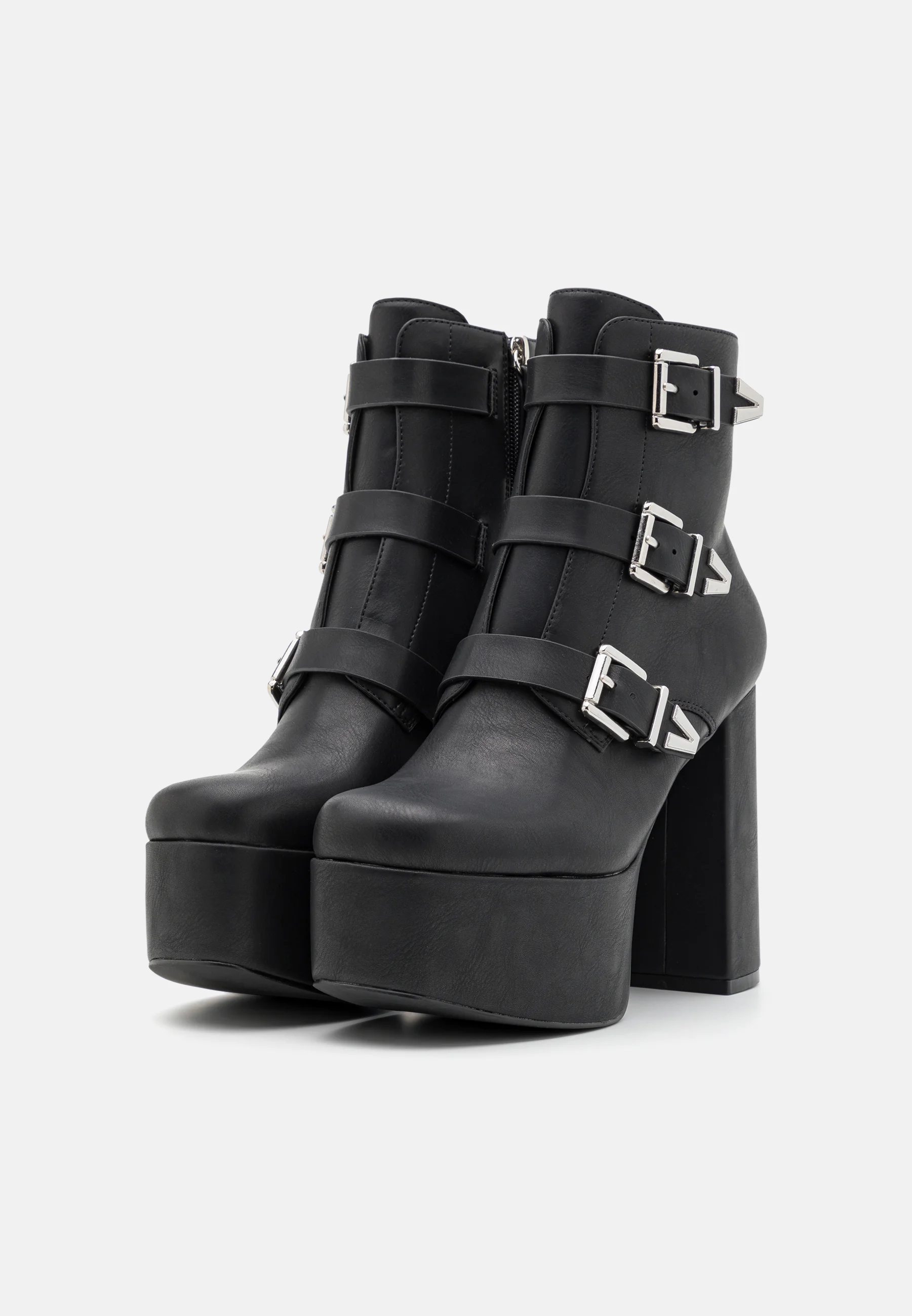 Botines de tacón par e impar
