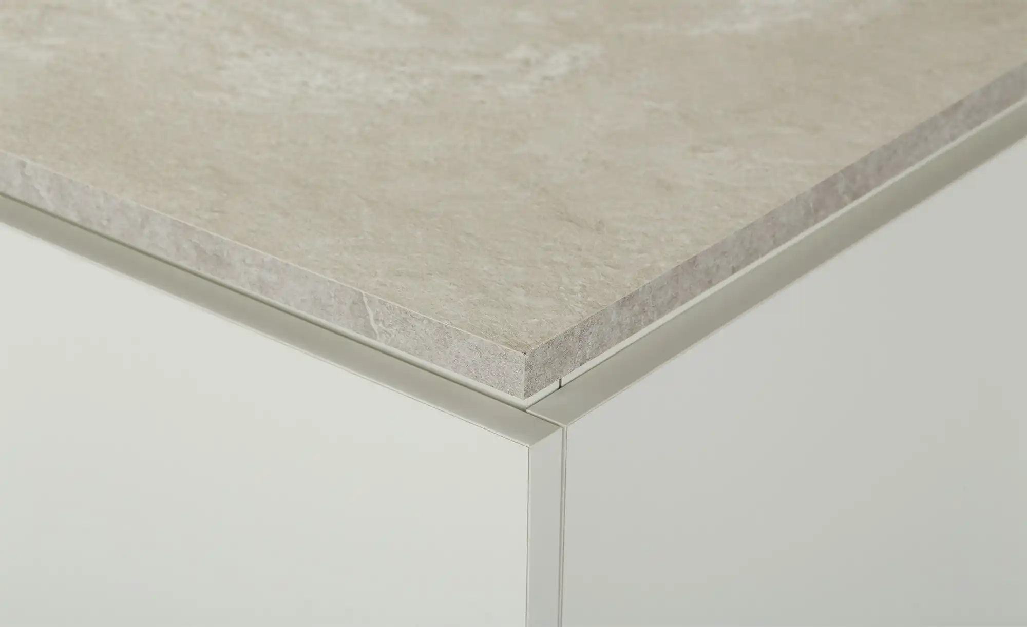 TV-Lowboard mit Soft-Close