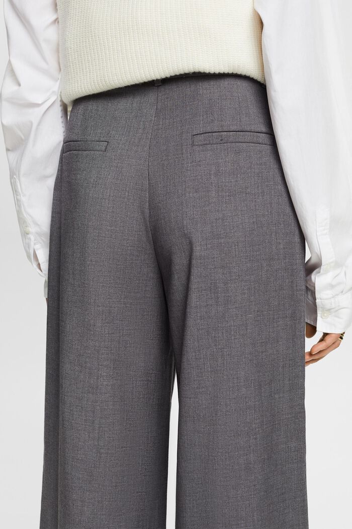 Plisseehose mit weitem Bein und hohem Bund