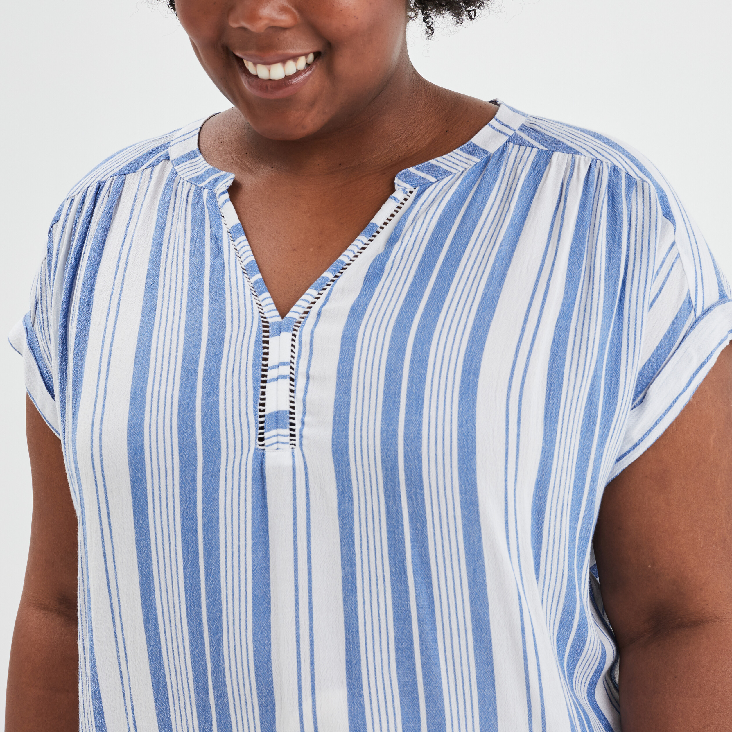 Blouse col en V manches courtes bleu canard femme grande taille | La Halle