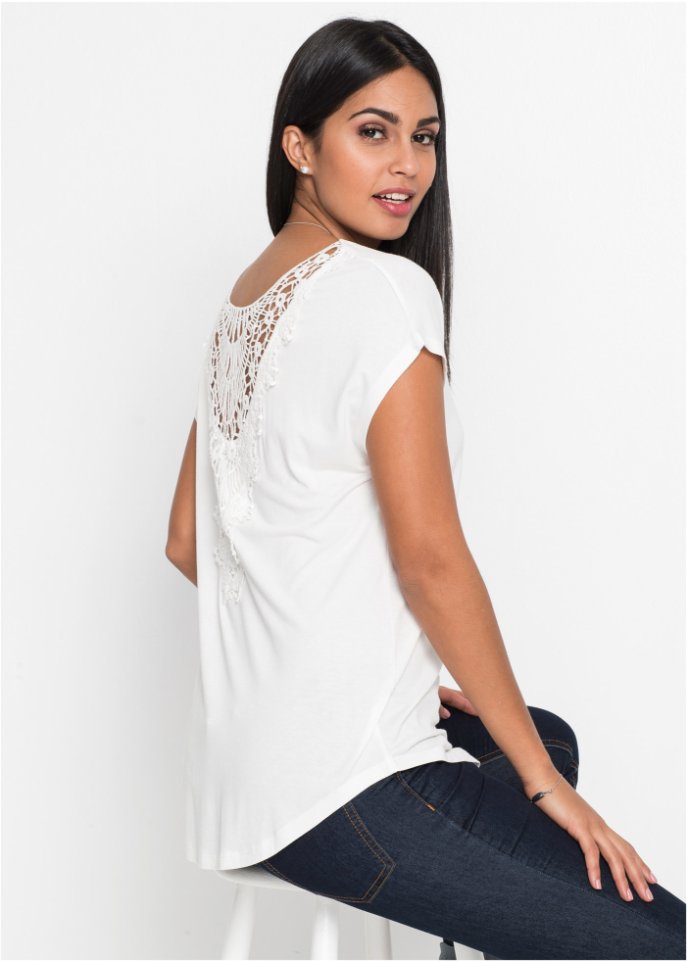 Shirt mit Häkeleinsatz