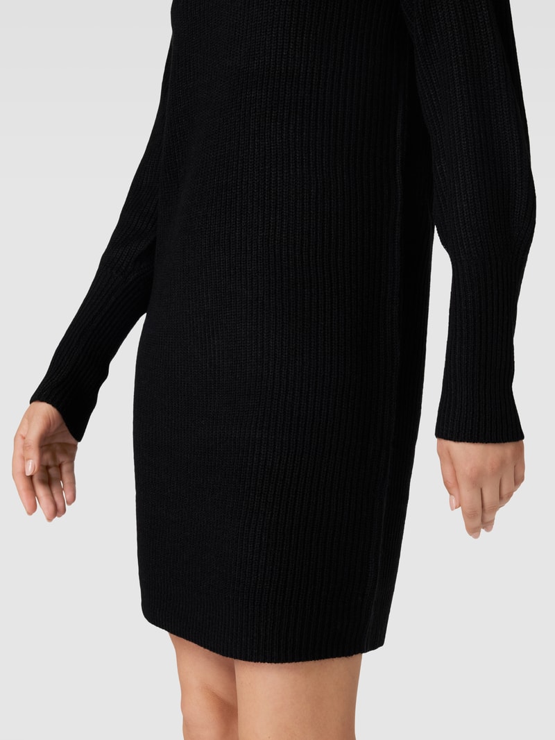 Knielanges Strickkleid mit Rollkragen Modell 'LOU' in schwarz