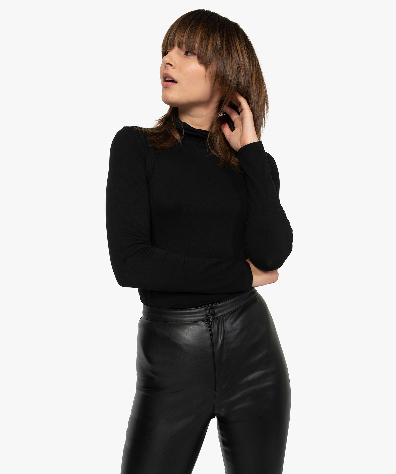 Tee-shirt femme uni avec col roulé et manches longues noir | GEMO