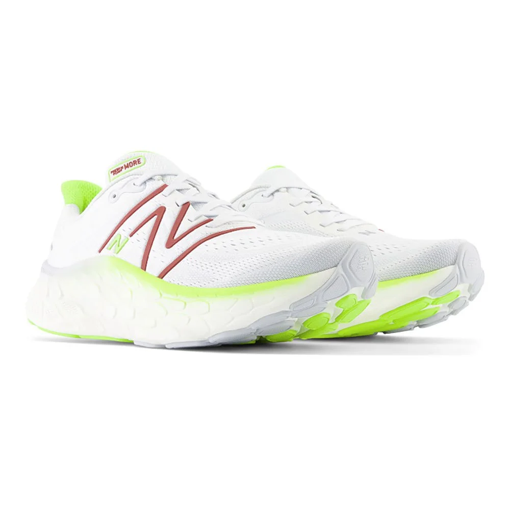 New Balance Fresh Foam X More v4 MMORCR4D / weiss