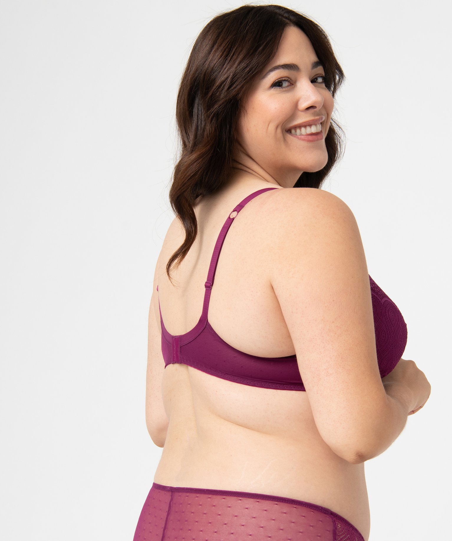 Soutien-gorge grande taille à armatures et coques fines violet | GEMO