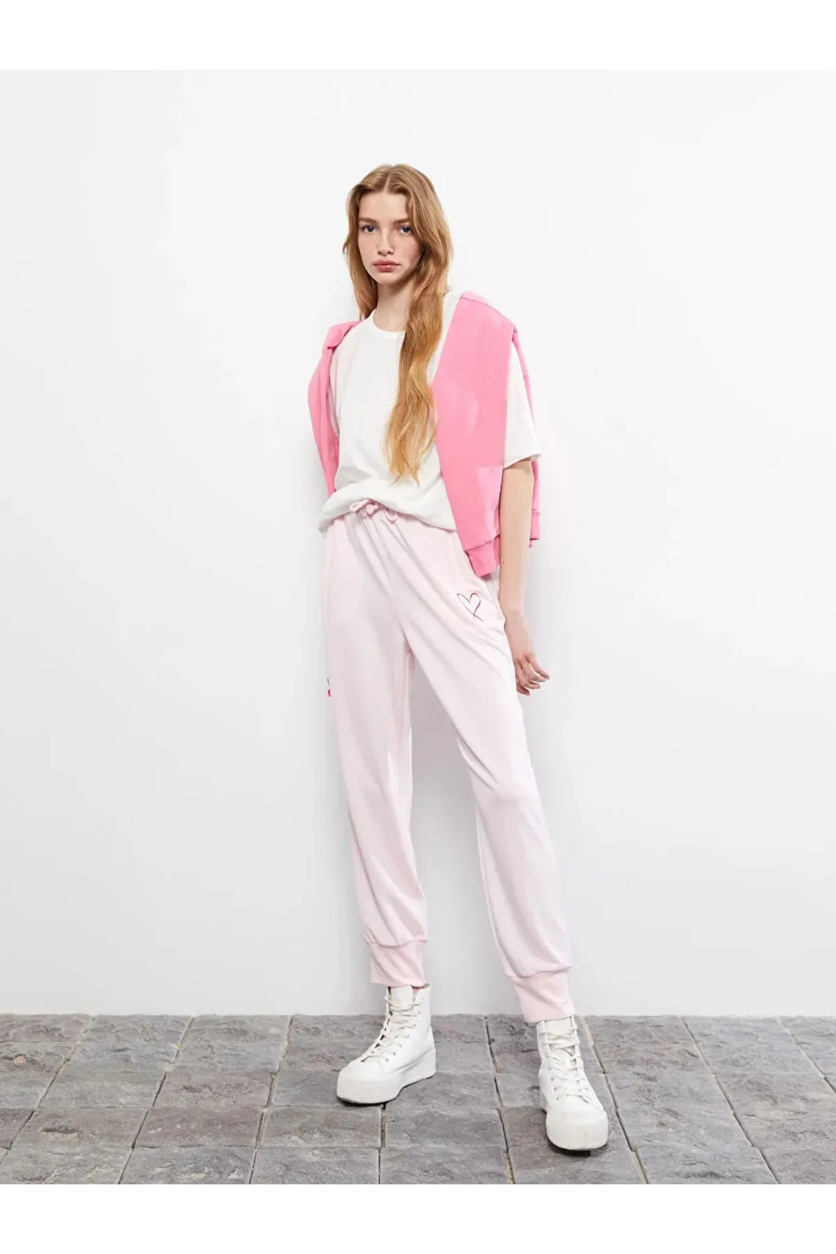 LC Waikiki  Jogginghose - Rosa - Jogger
