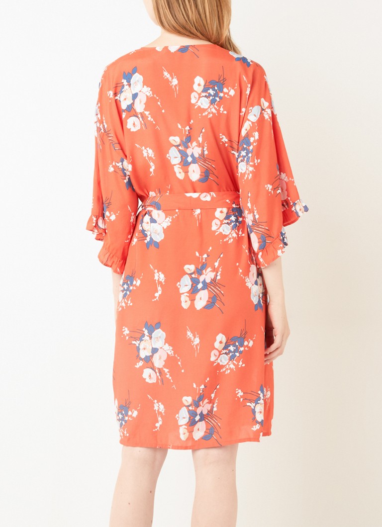 Kimono z kwiatowym nadrukiem