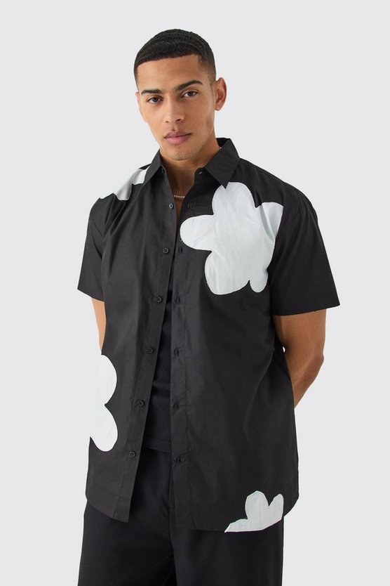 Kurzärmliges Oversize Hemd mit Blumen-Applikation
