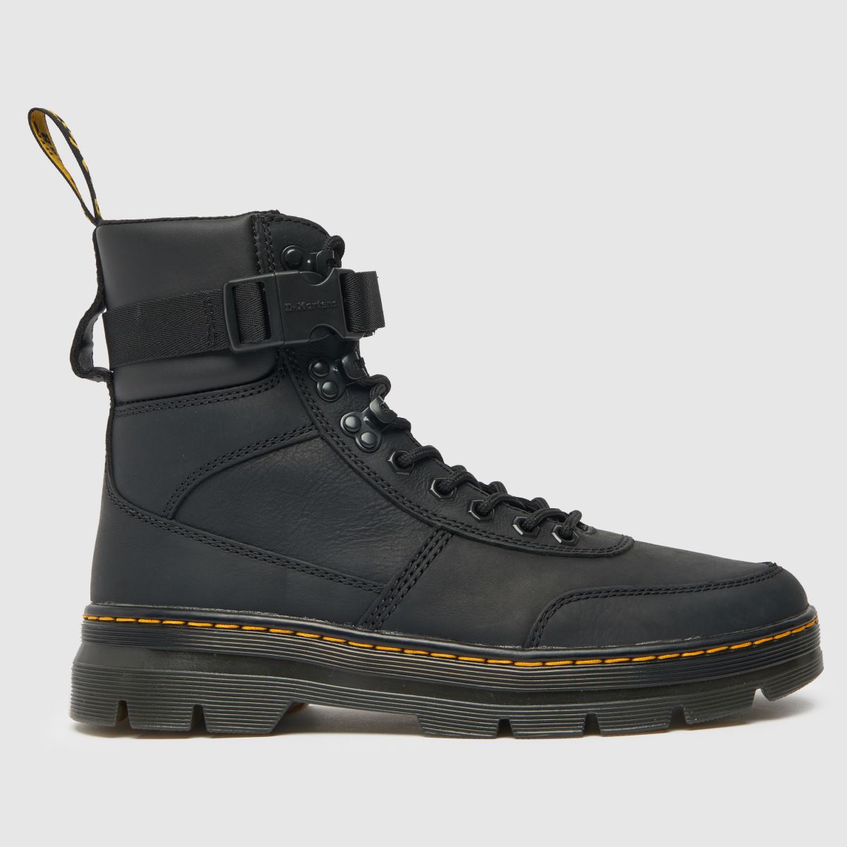 Dr. Martens combs tech škornji v črni barvi