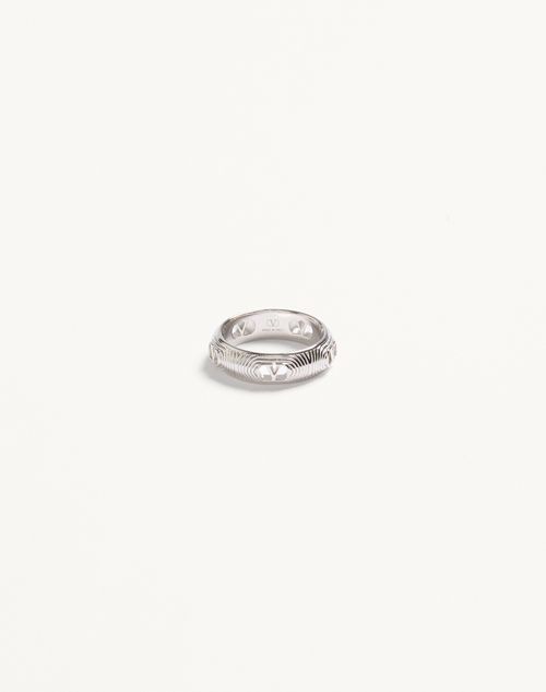 Anel oval de metal