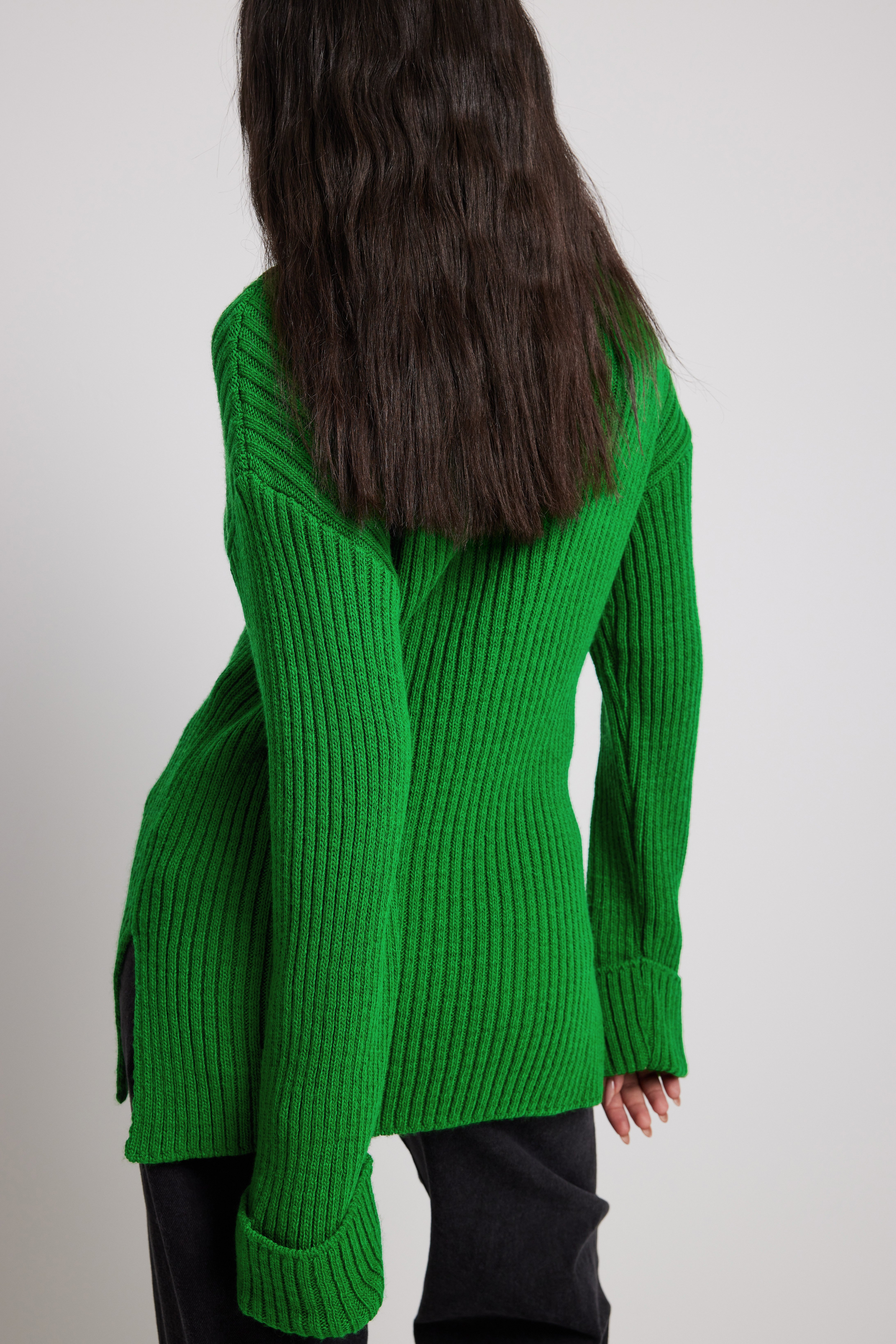 Gerippter Strickpullover mit Rollkragen