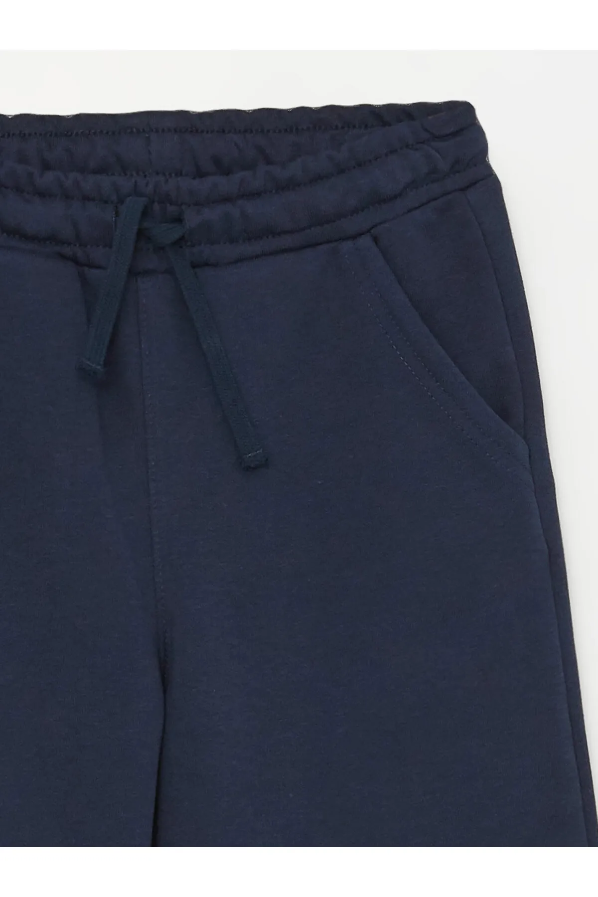 LC Waikiki  Basic-Shorts für Jungen mit elastischem Bund