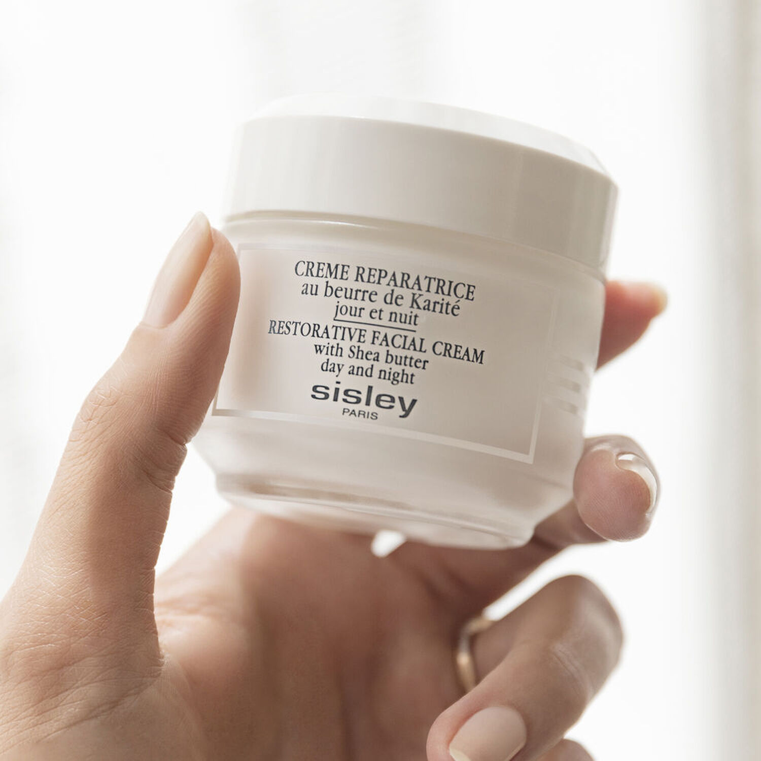 Sisley Crème Réparatrice Au Beurre de Karité