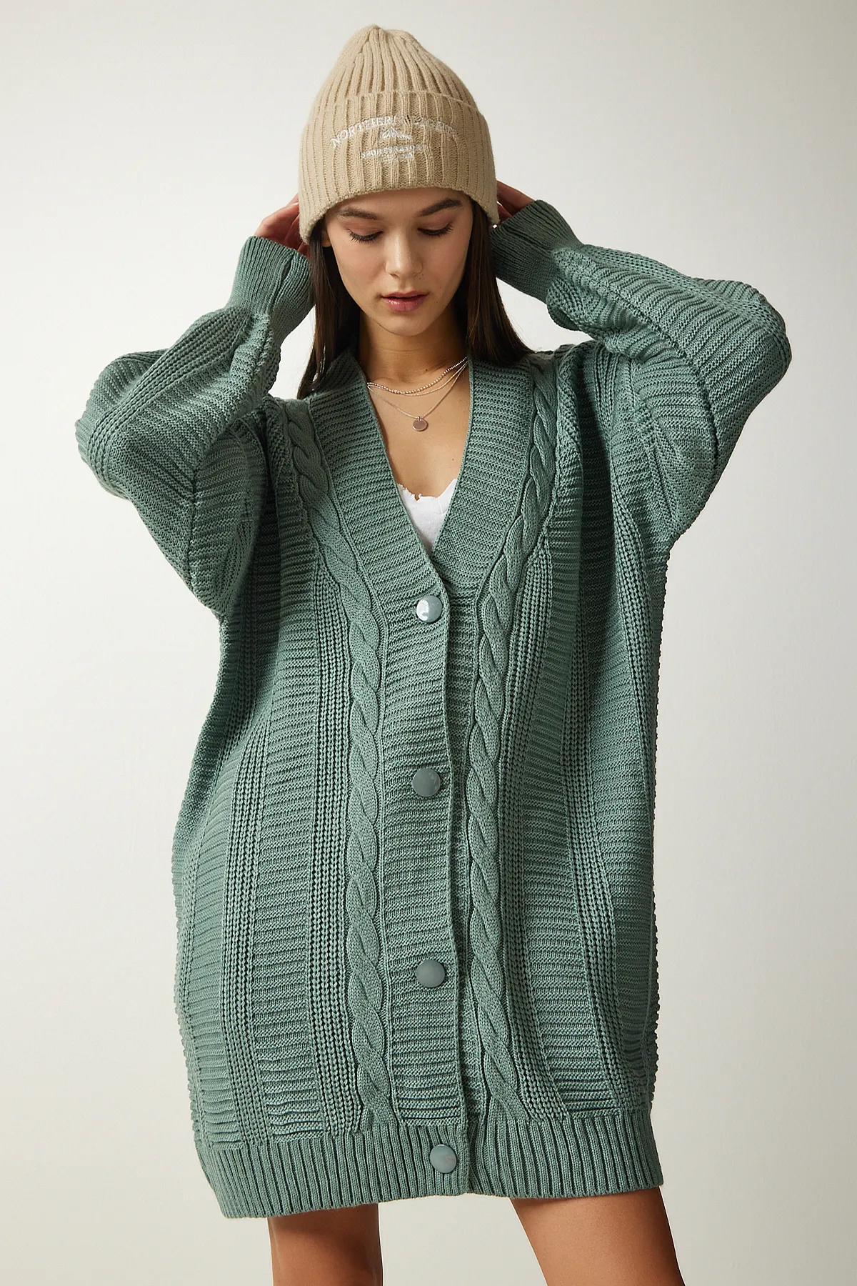 Happiness İstanbul  Grüner Oversize-Strick-Cardigan mit Ballonärmeln für Damen DD01033