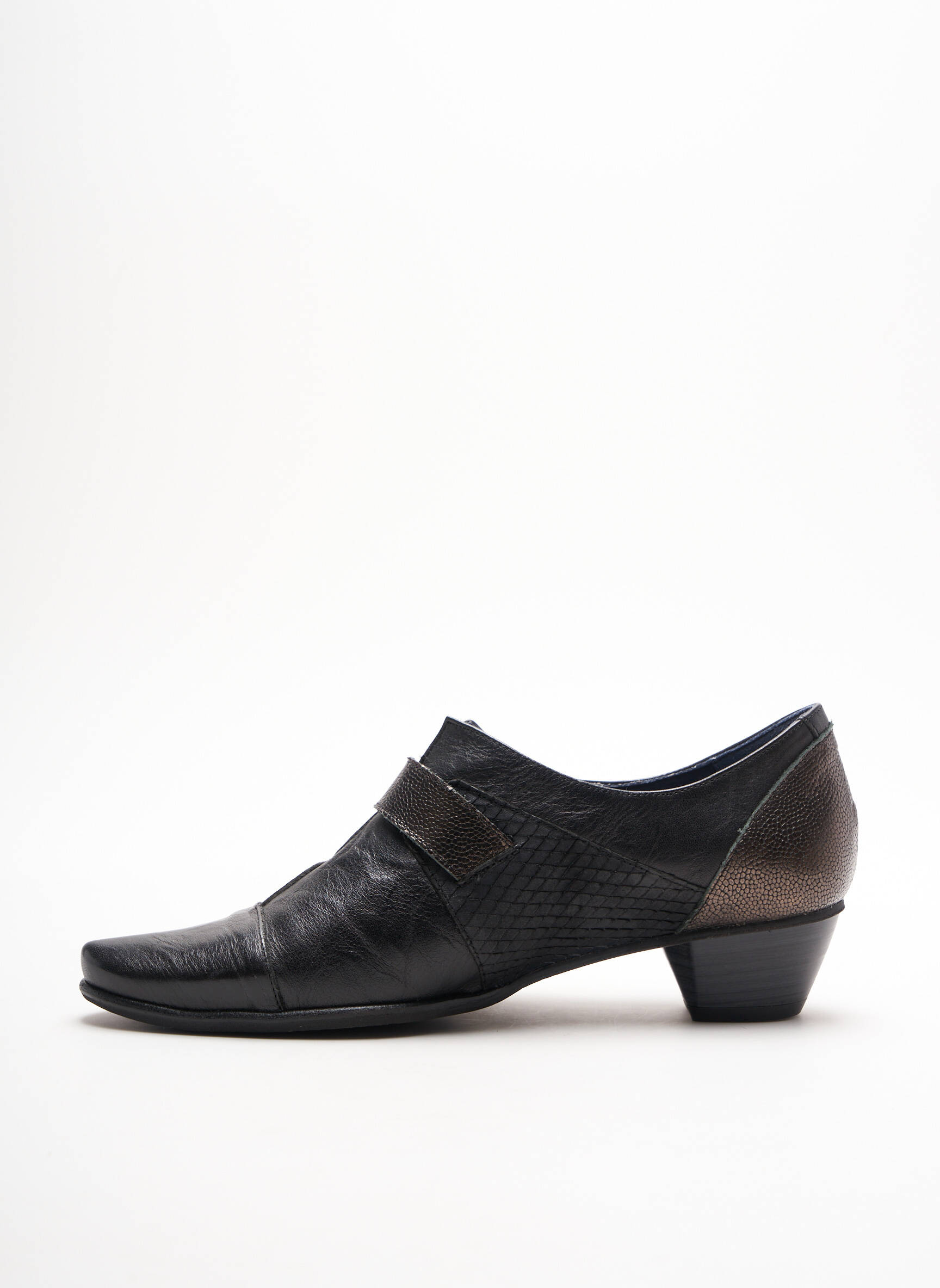 Dorking Derby Femme couleur noir