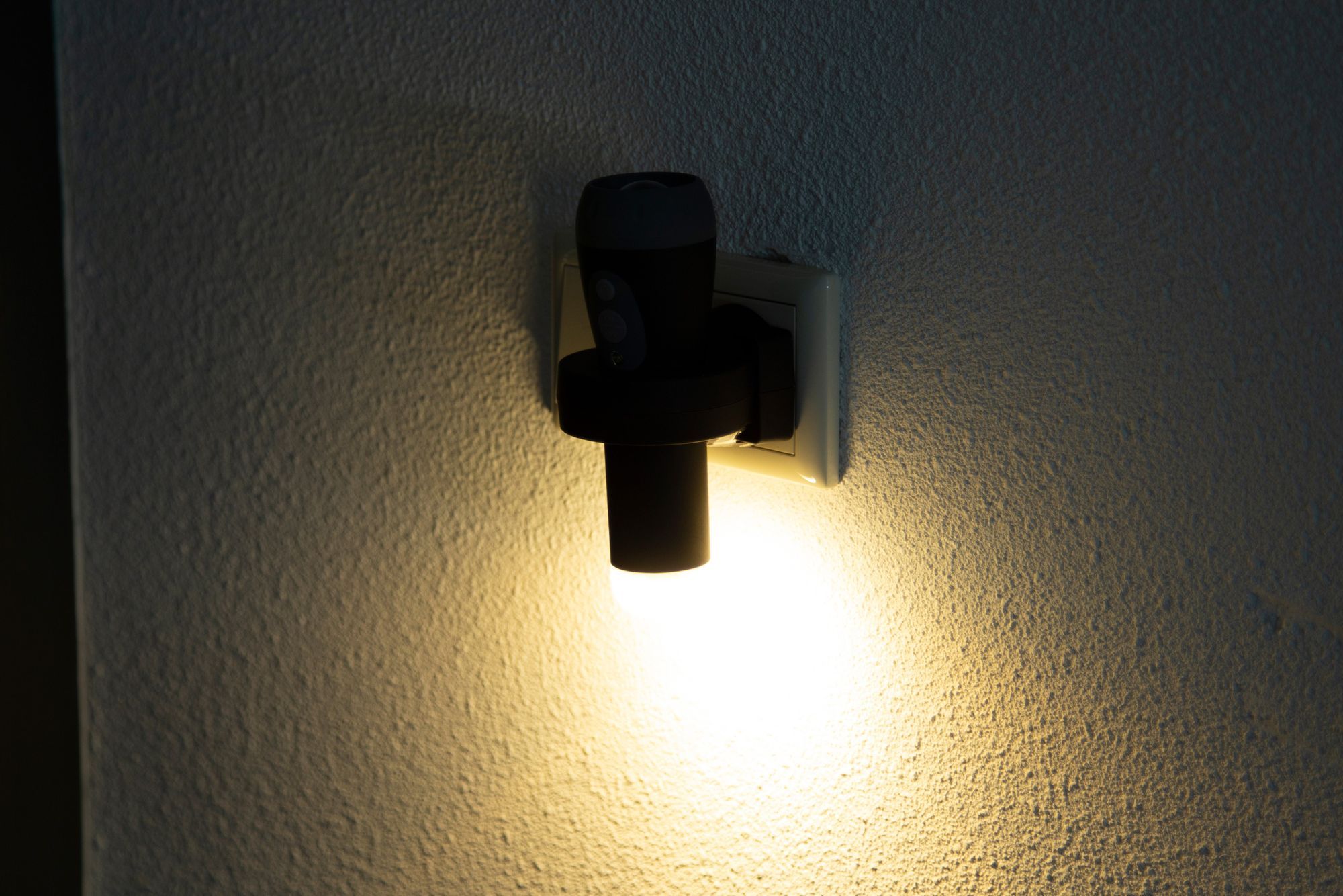 Alecto ATL-110ZT Aufladbare LED-Taschenlampe