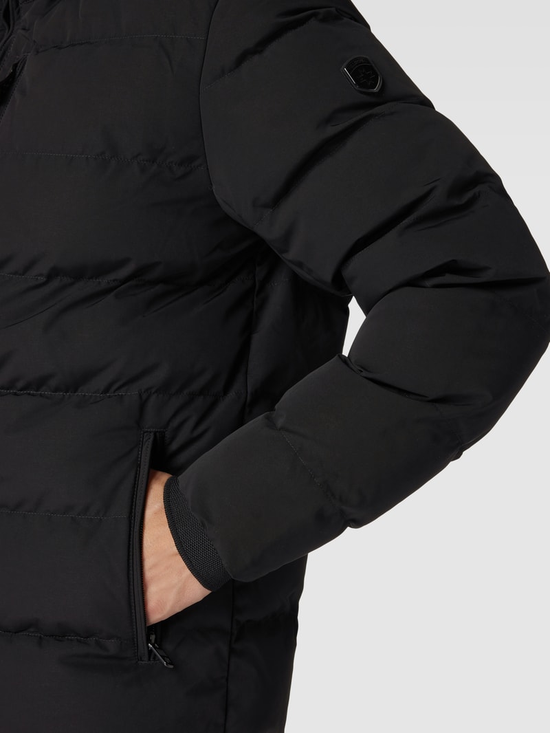 Funktionsjacke mit Kapuze Modell 'BLACKBIRD' in schwarz