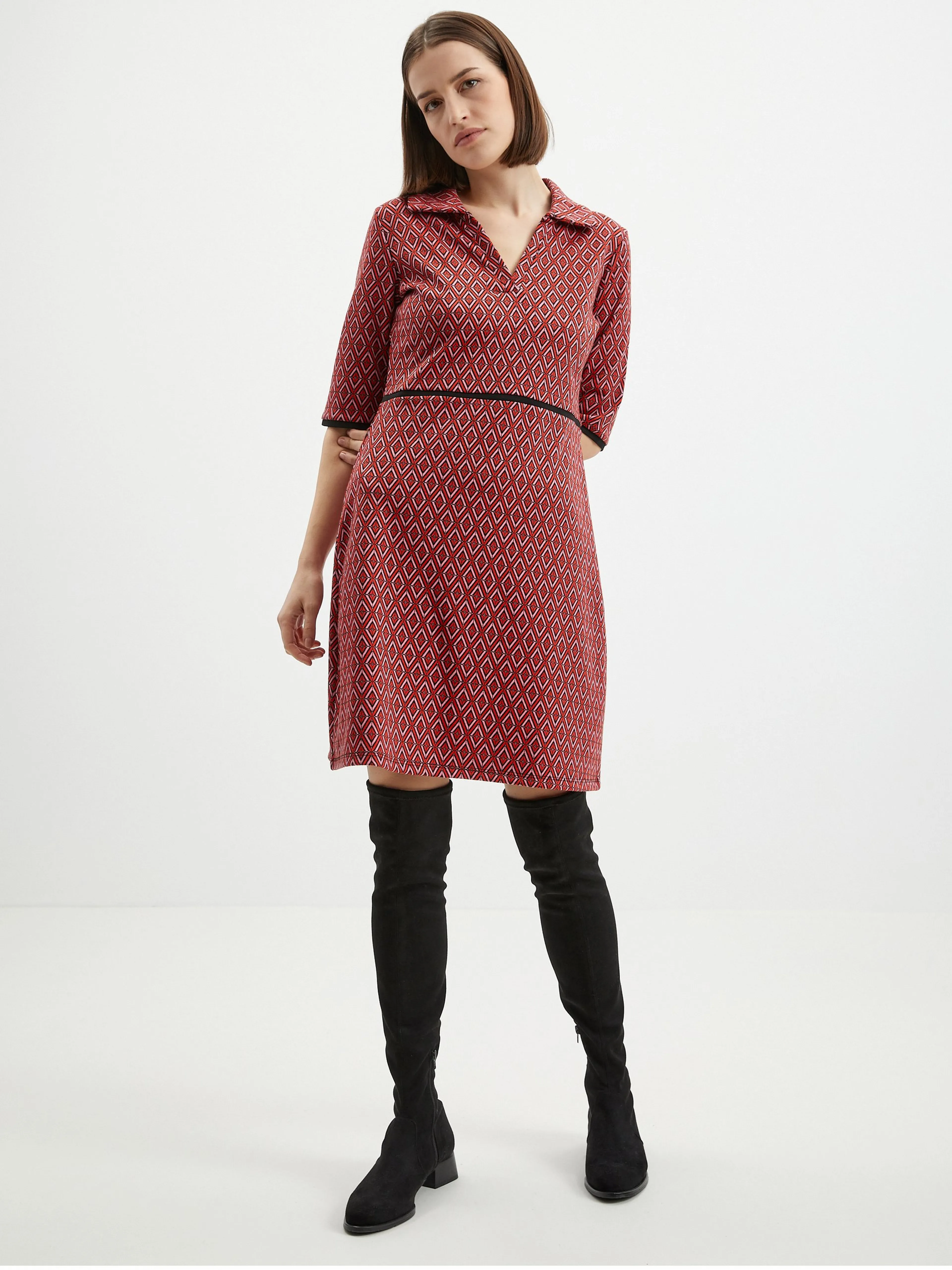 Rosa und rot gemustertes Damenkleid ORSAY
