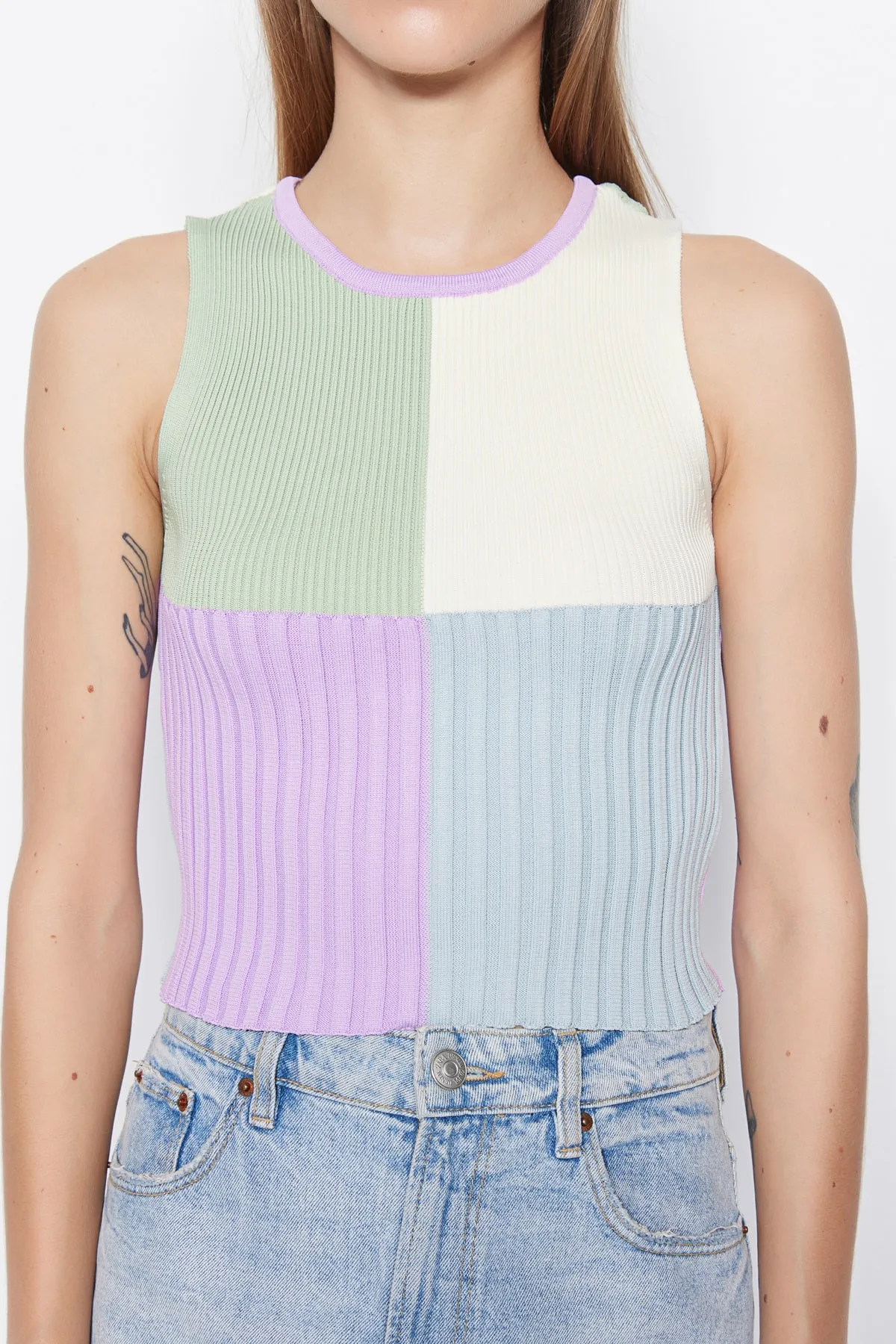 Trendyol Collection  Lilac Crop Color Blocked Strickbluse TWOSS22BZ1003