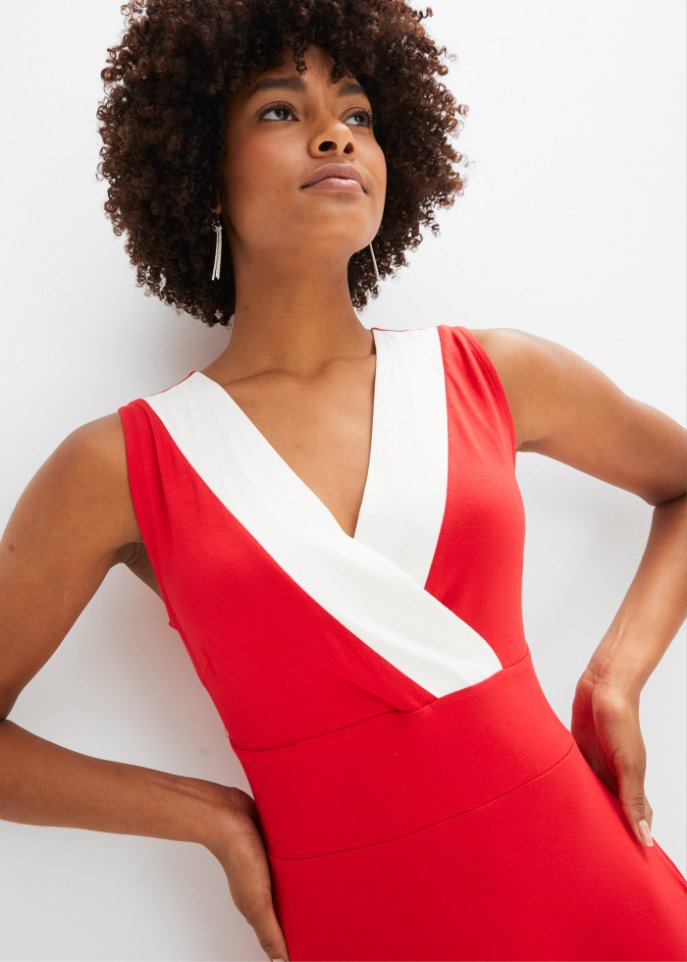 Midikleid mit weitem Rock